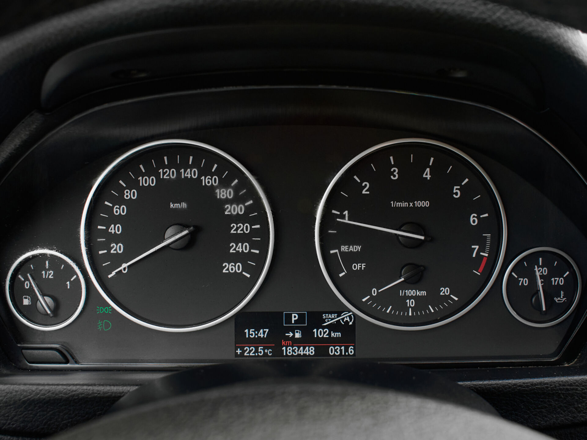 Купить BMW 3 серии 316i 1.6 AT (136 л.с.), 2014 в Екатеренбурге