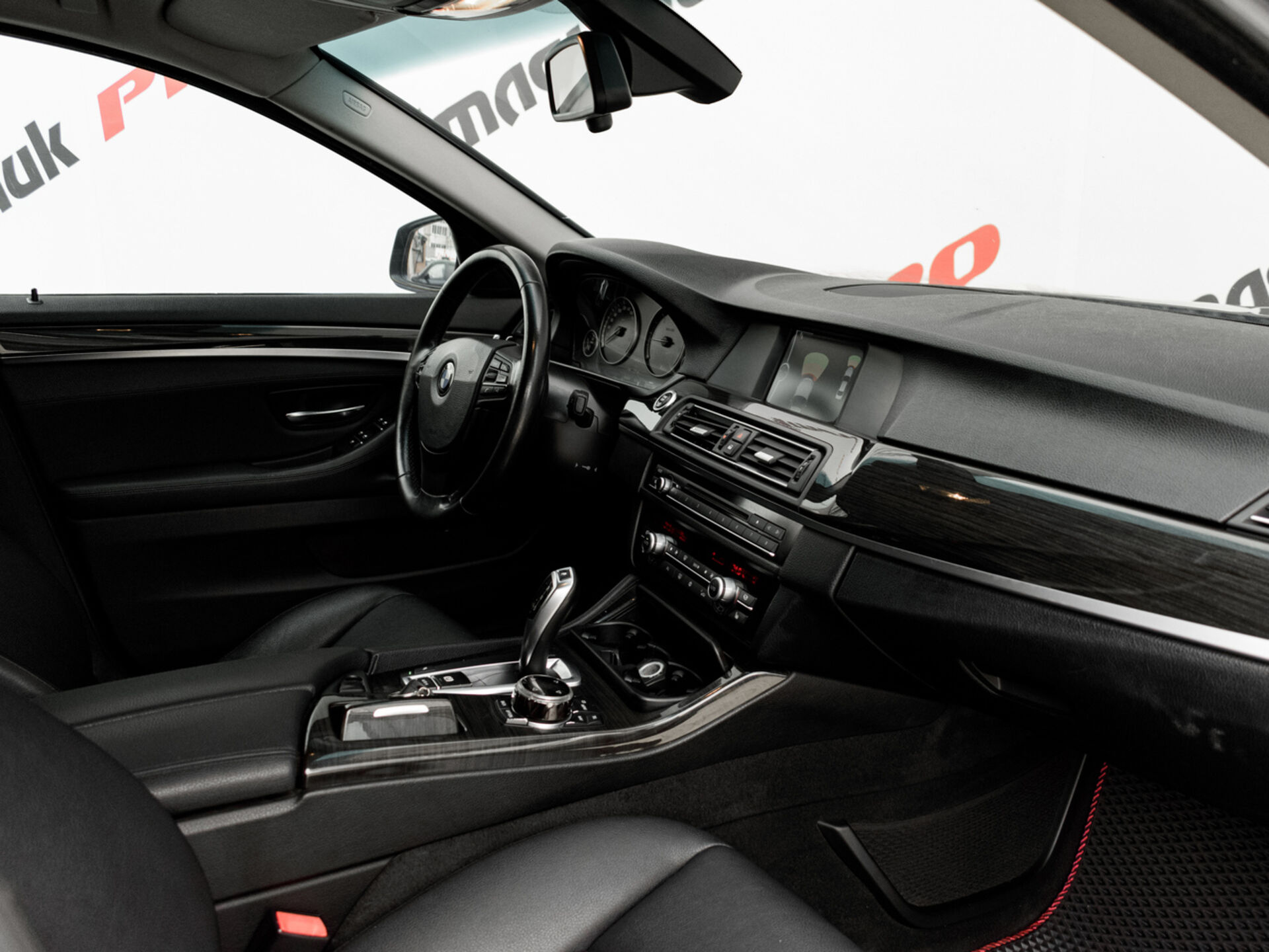 Купить BMW 5 серии 520d 2.0d AT (184 л.с.), 2011 в Екатеренбурге