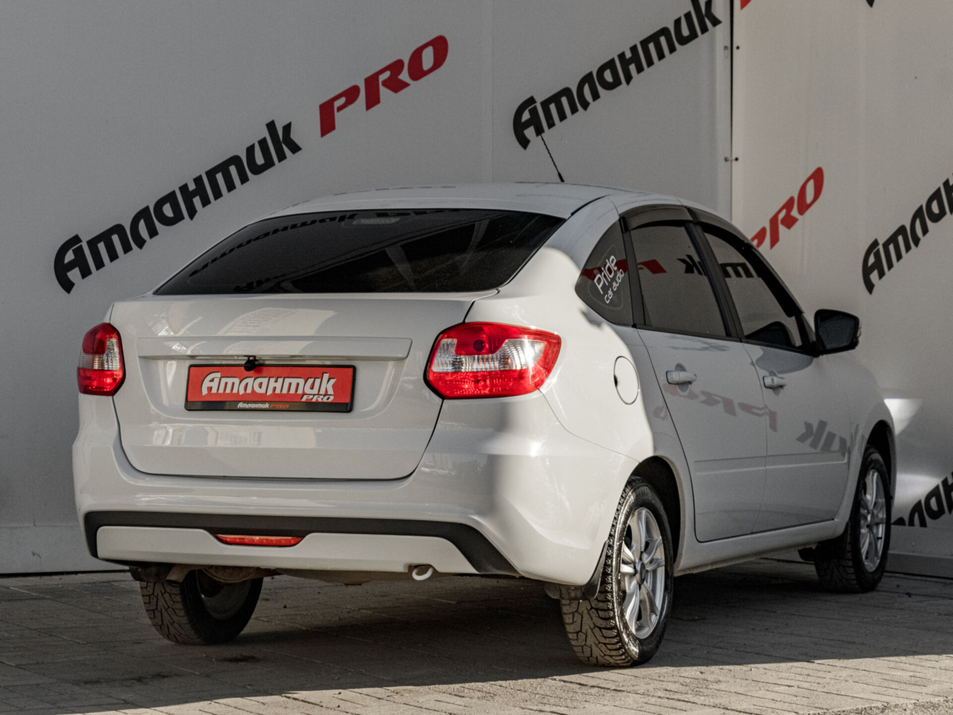 Купить Lada (ВАЗ) Granta 1.6 MT (90 л.с.), 2022 в Екатеренбурге