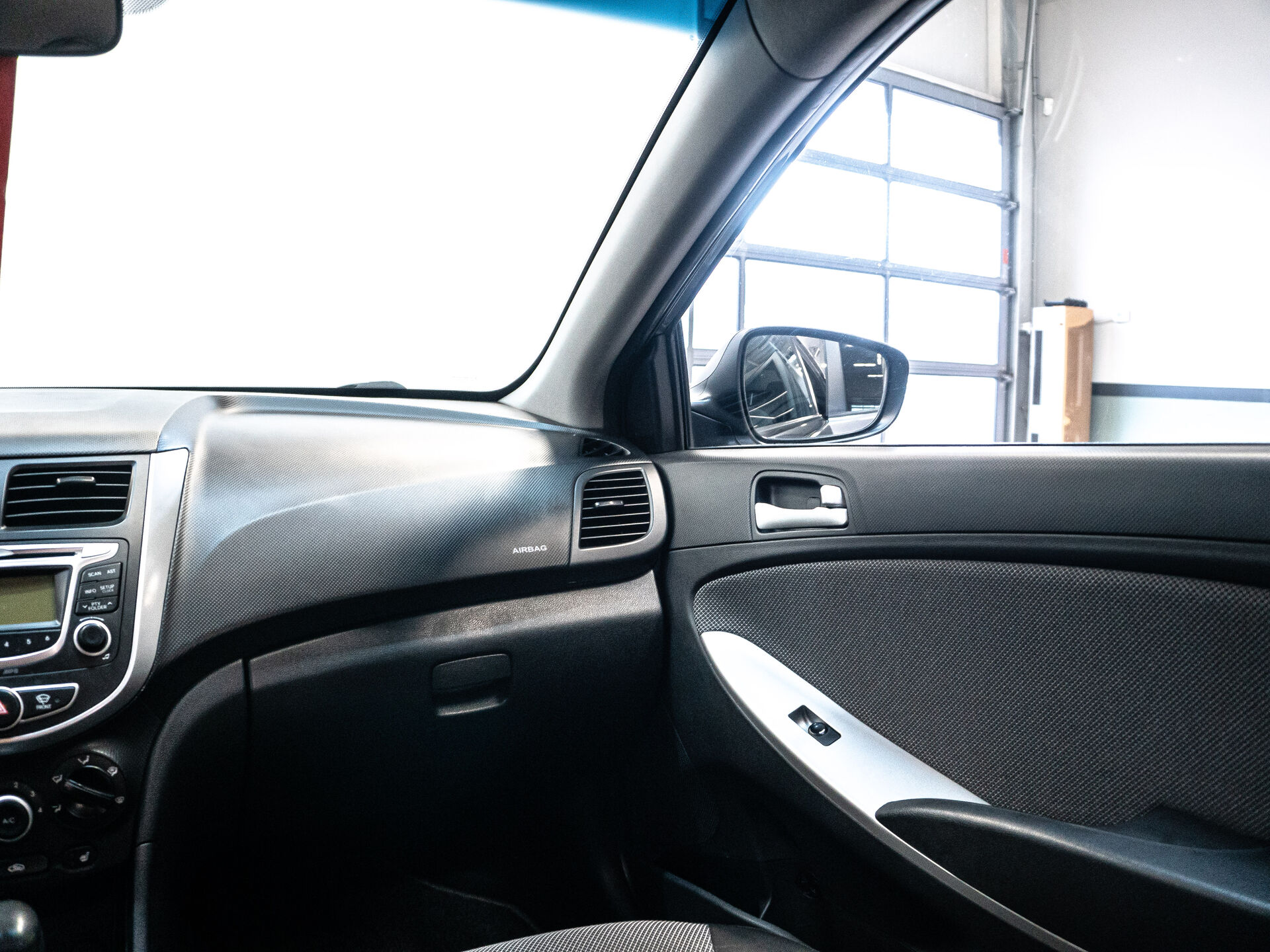 Hyundai Solaris 2014 17