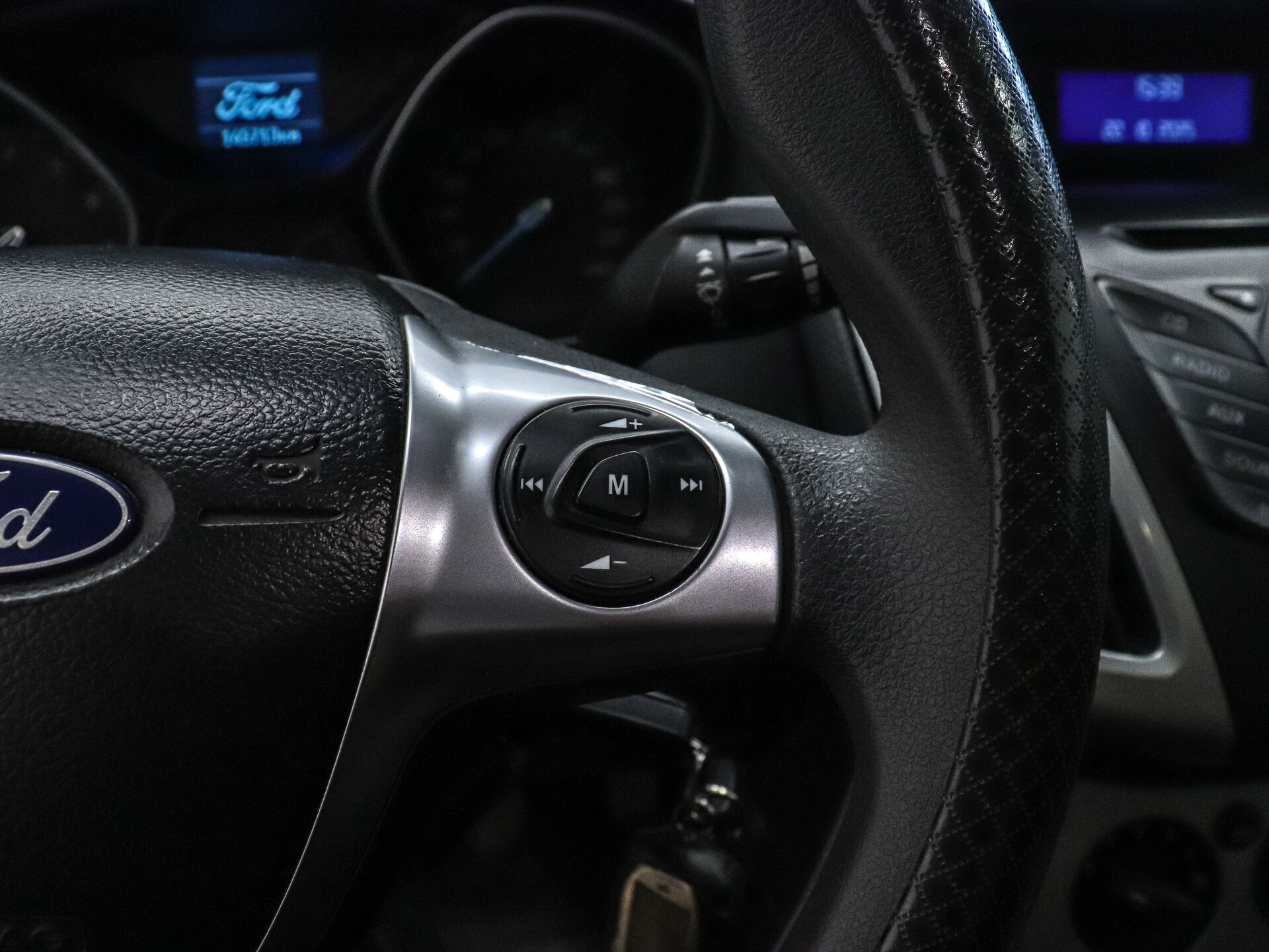 Ford Focus 2011 13