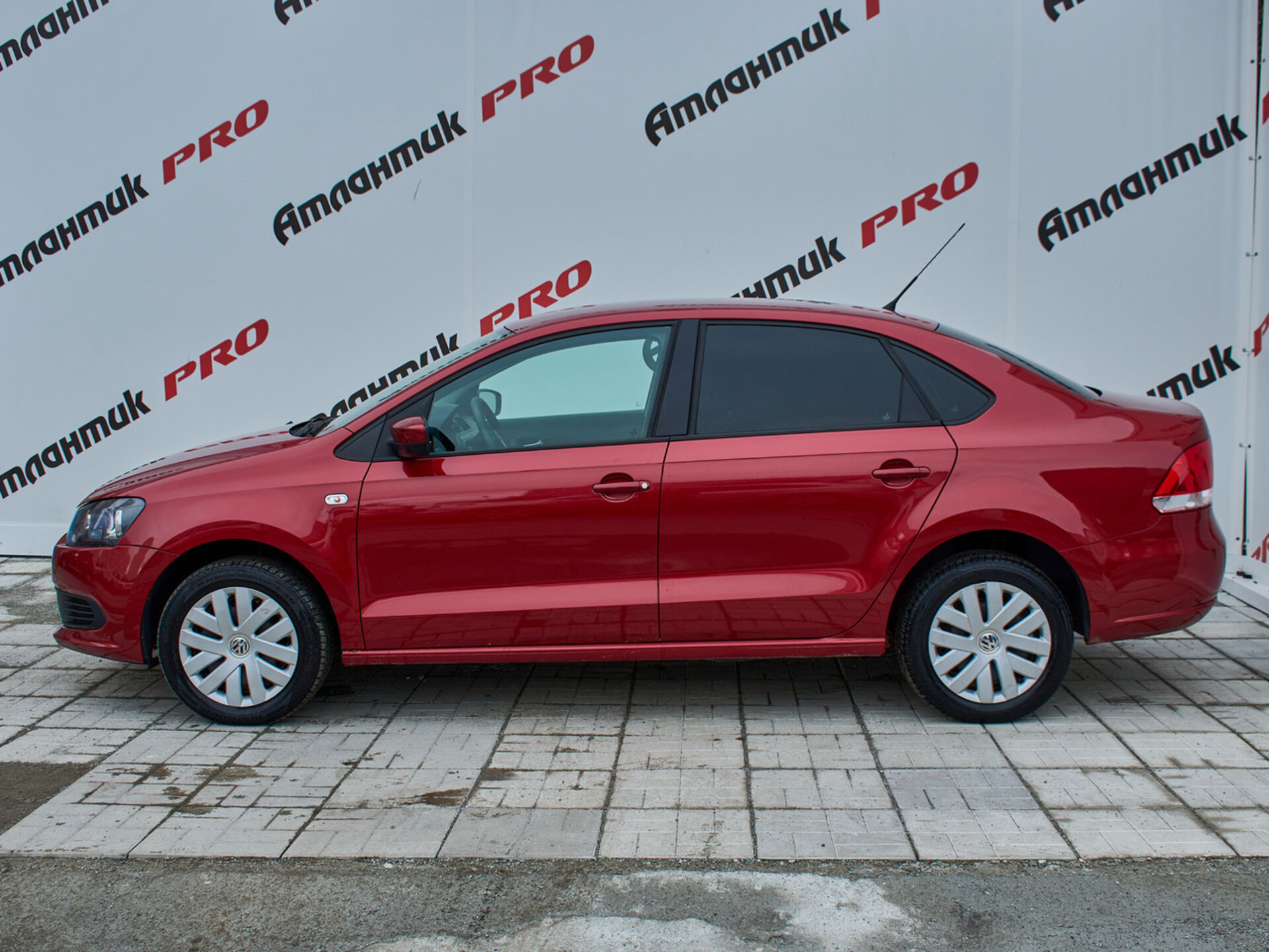Купить Volkswagen Polo 1.6 AT (105 л.с.), 2011 в Екатеренбурге