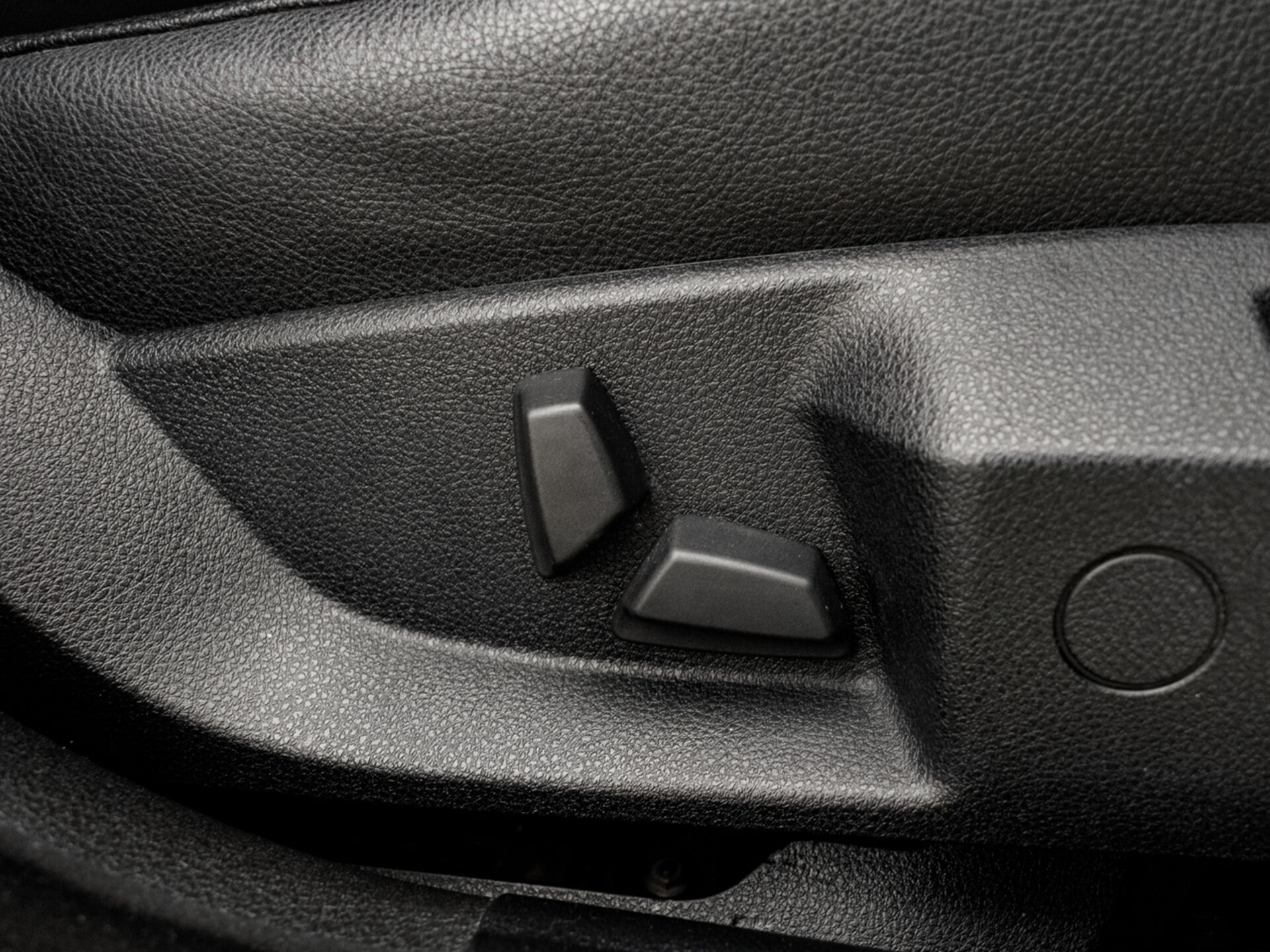 Купить BMW 5 серии 520d 2.0d AT (184 л.с.), 2011 в Екатеренбурге