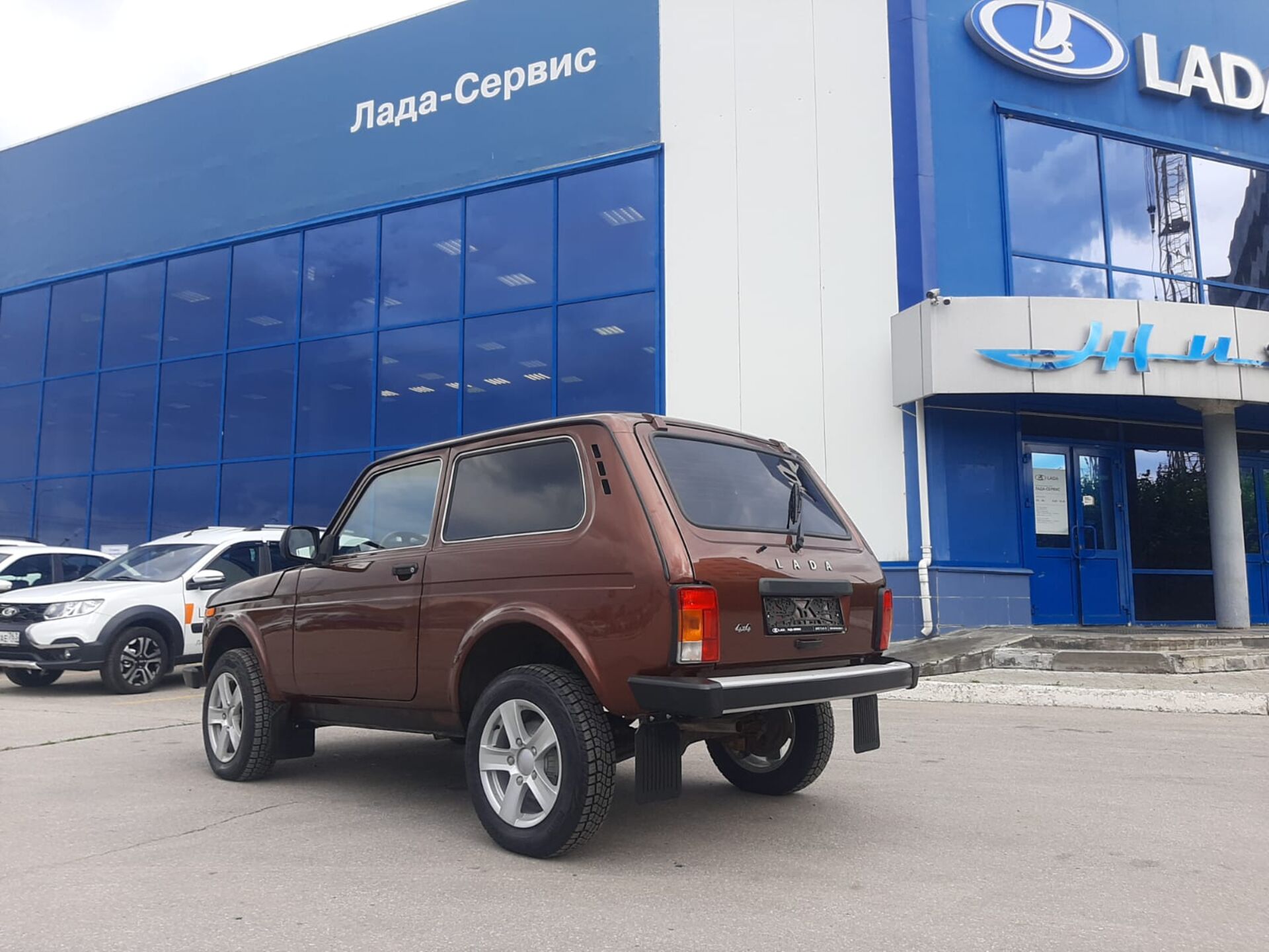 LADA 2121 за 719000 руб. - Автомобили с пробегом