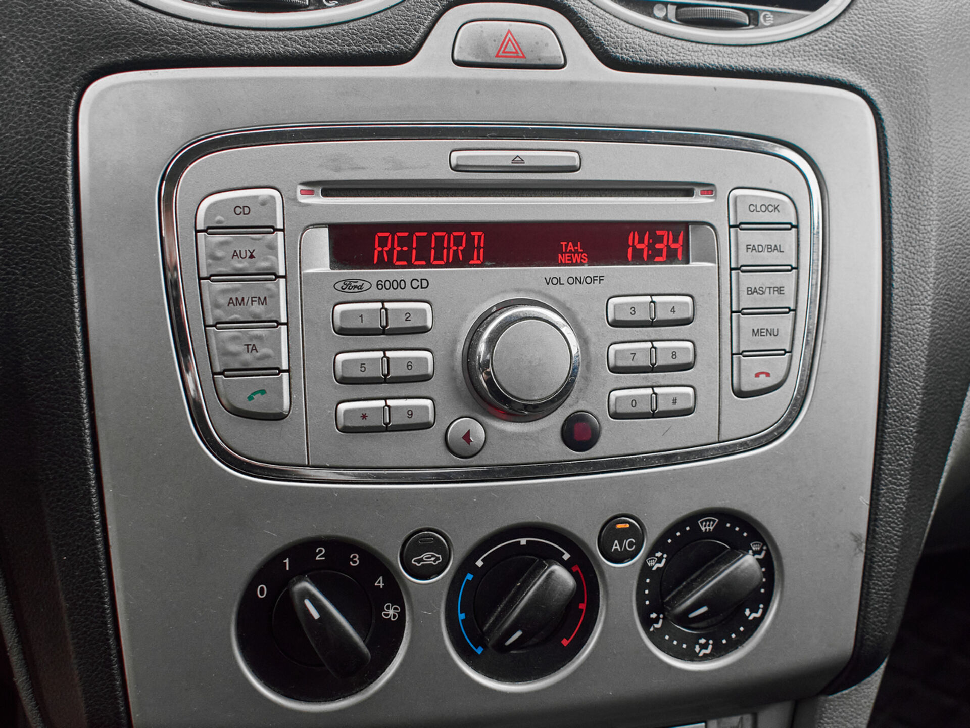 Купить Ford Focus 1.8 MT (125 л.с.), 2008 в Екатеренбурге