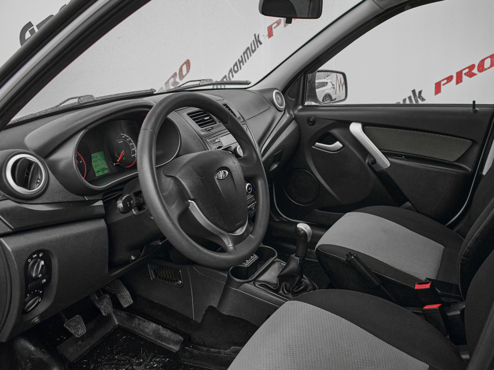 Купить Lada (ВАЗ) Kalina Cross 1.6 MT (87 л.с.), 2018 в Екатеренбурге