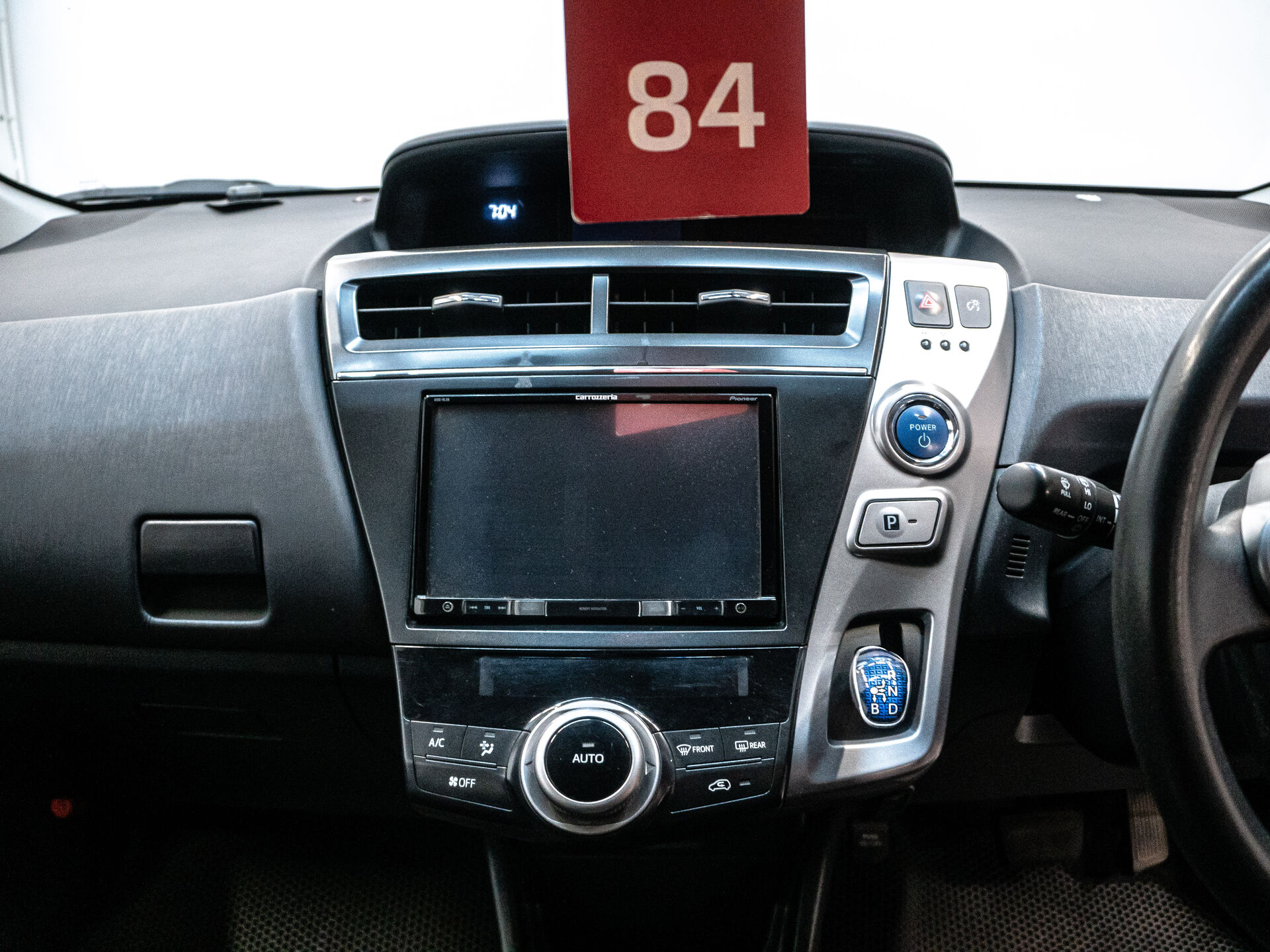 Toyota Prius Alpha 2015 15