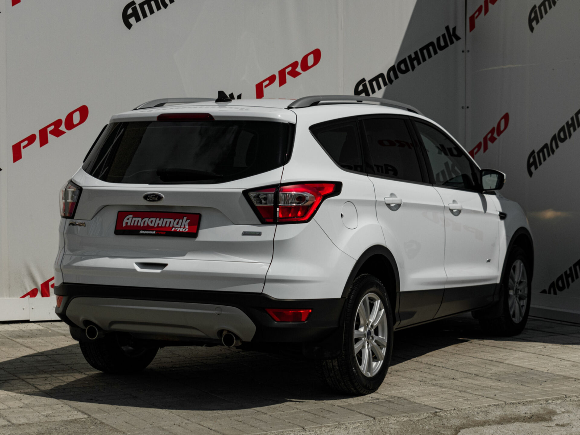 Купить Ford Kuga 1.5 AT (150 л.с.) 4WD, 2017 в Екатеренбурге