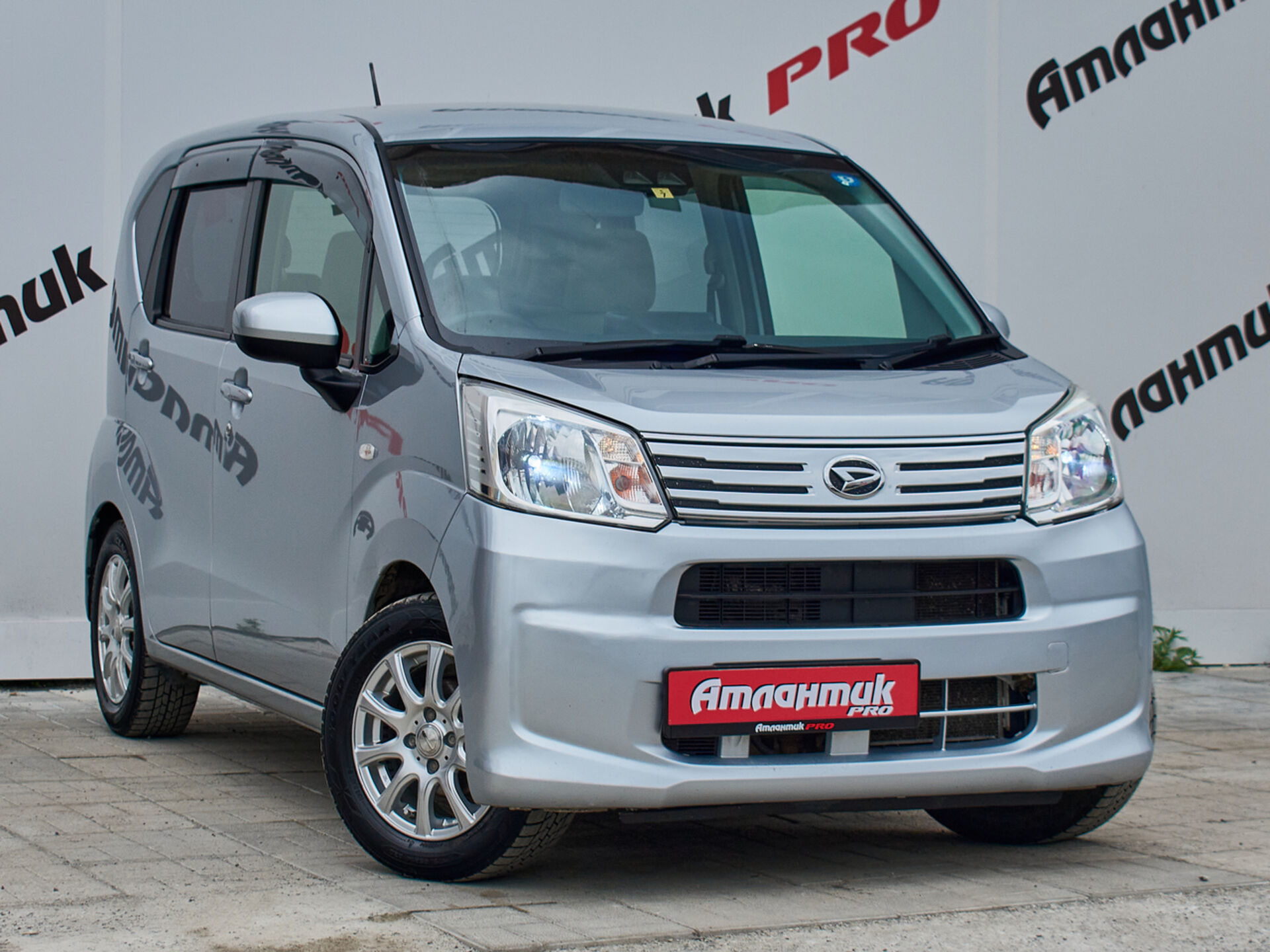 Купить Daihatsu Move 0.7 CVT (52 л.с.) 4WD, 2018 в Екатеренбурге
