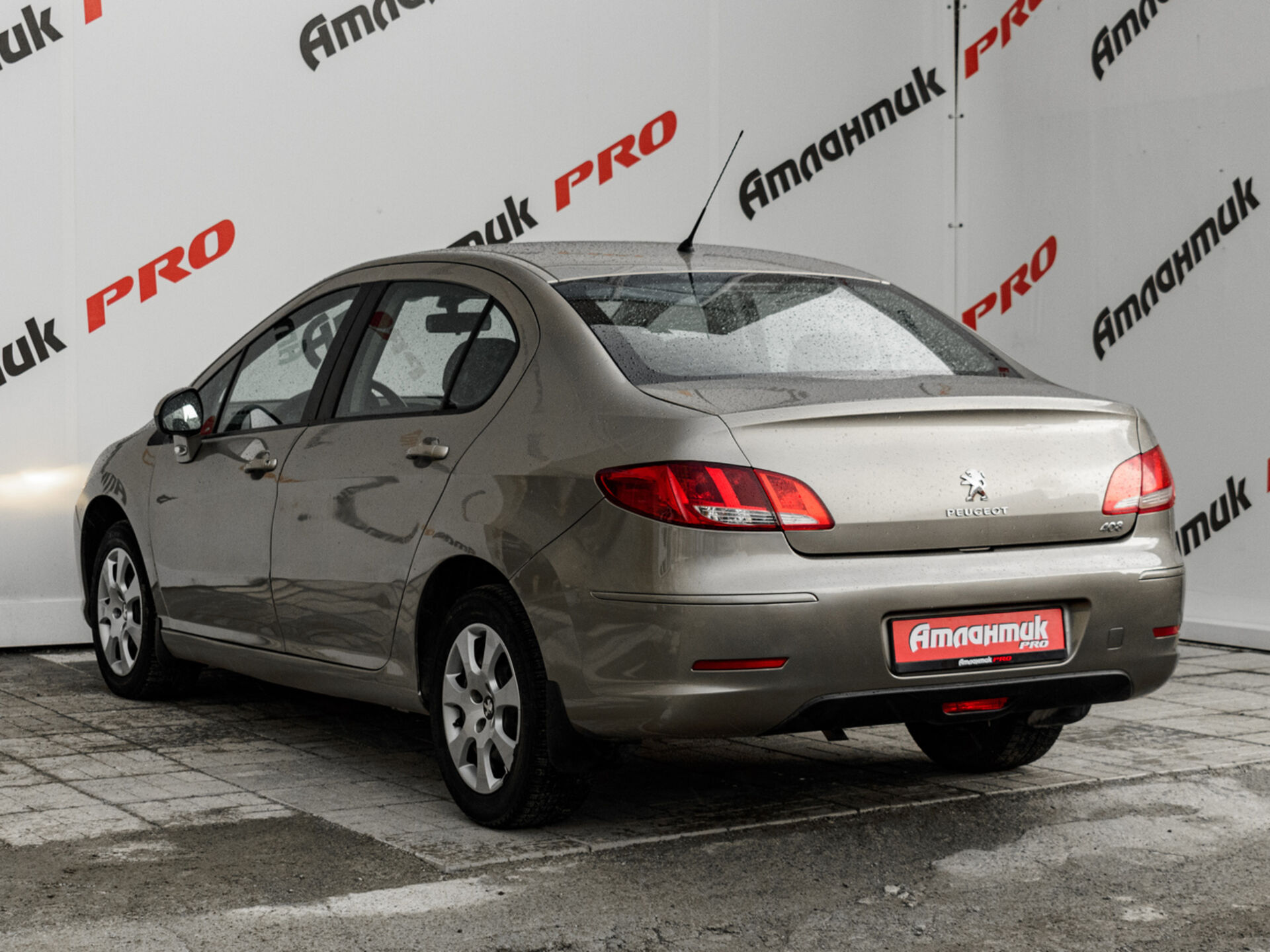 Купить Peugeot 408 1.6 MT (115 л.с.), 2015 в Екатеренбурге
