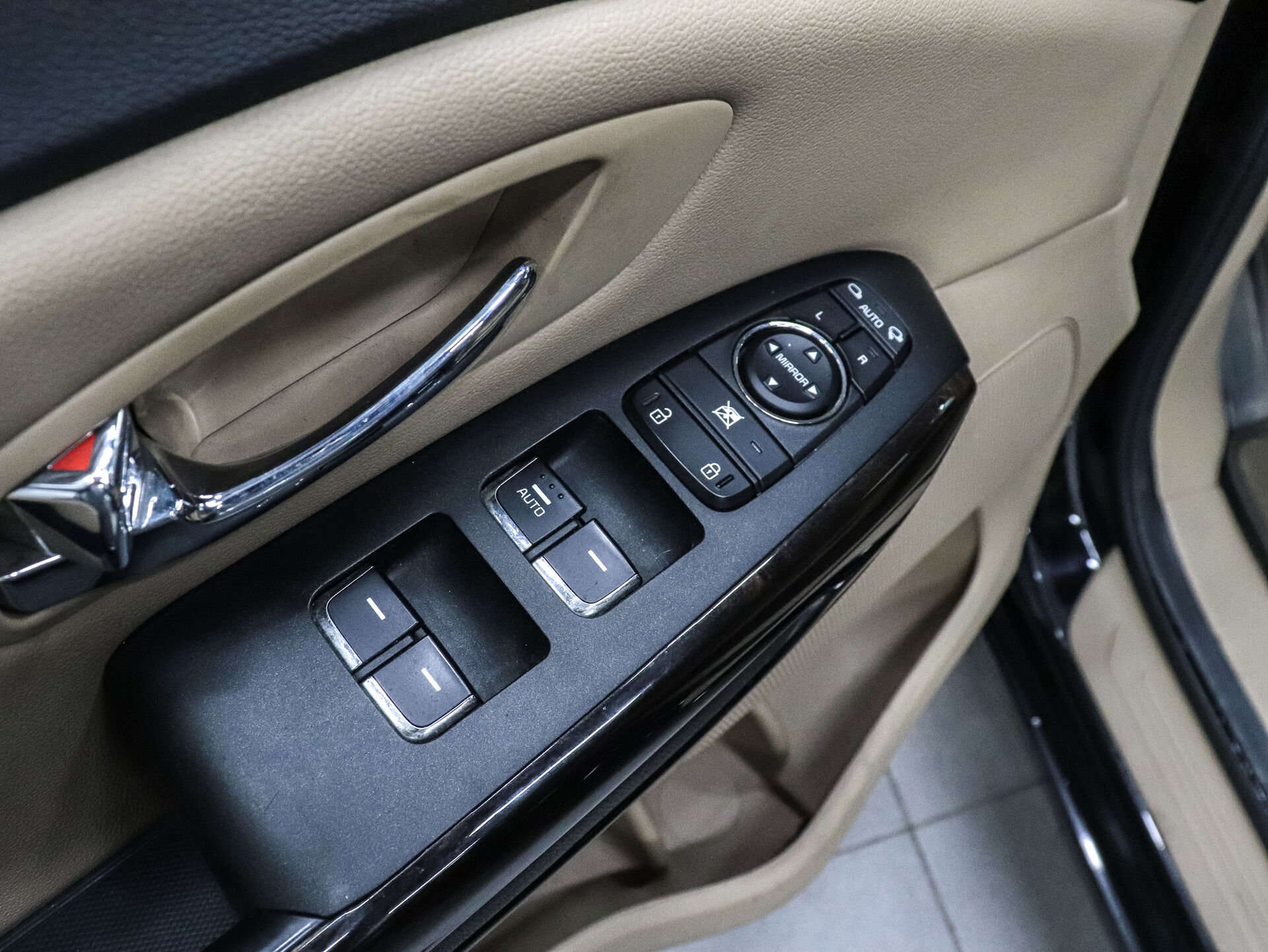 Kia Carnival 2019 8