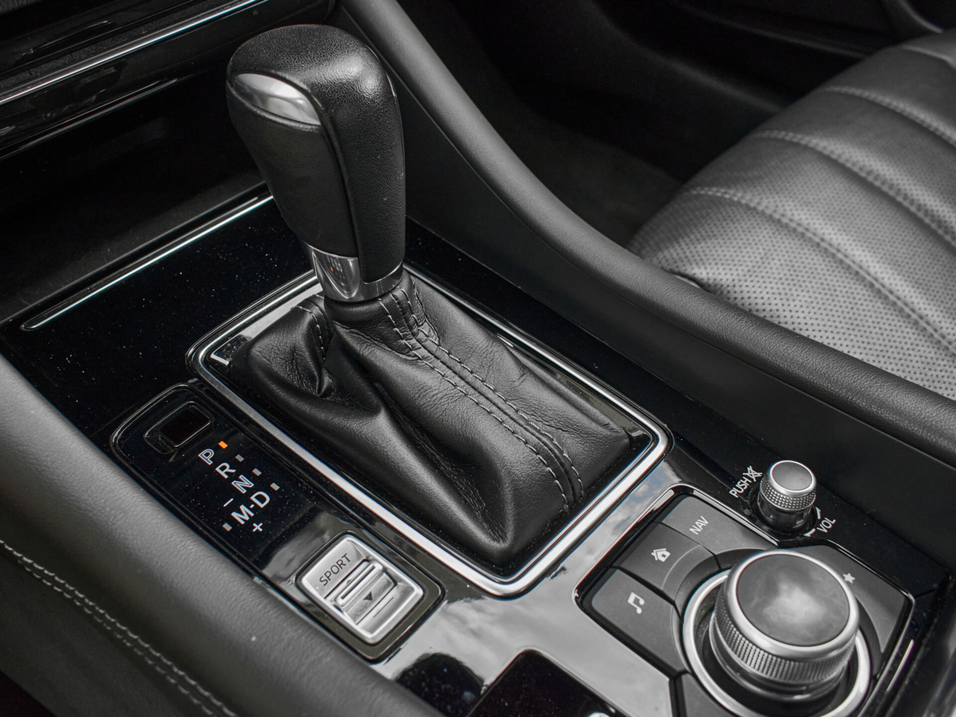 Купить Mazda 6 2.5 AT (194 л.с.), 2020 в Екатеренбурге