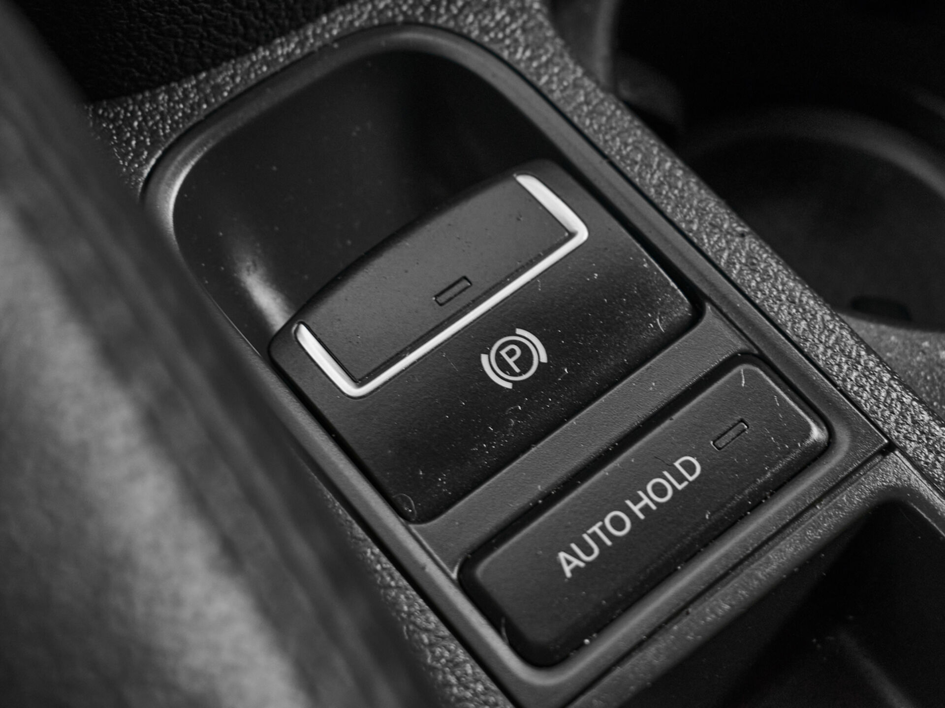 Купить Volkswagen Tiguan 2.0 AT (170 л.с.) 4WD, 2013 в Екатеренбурге