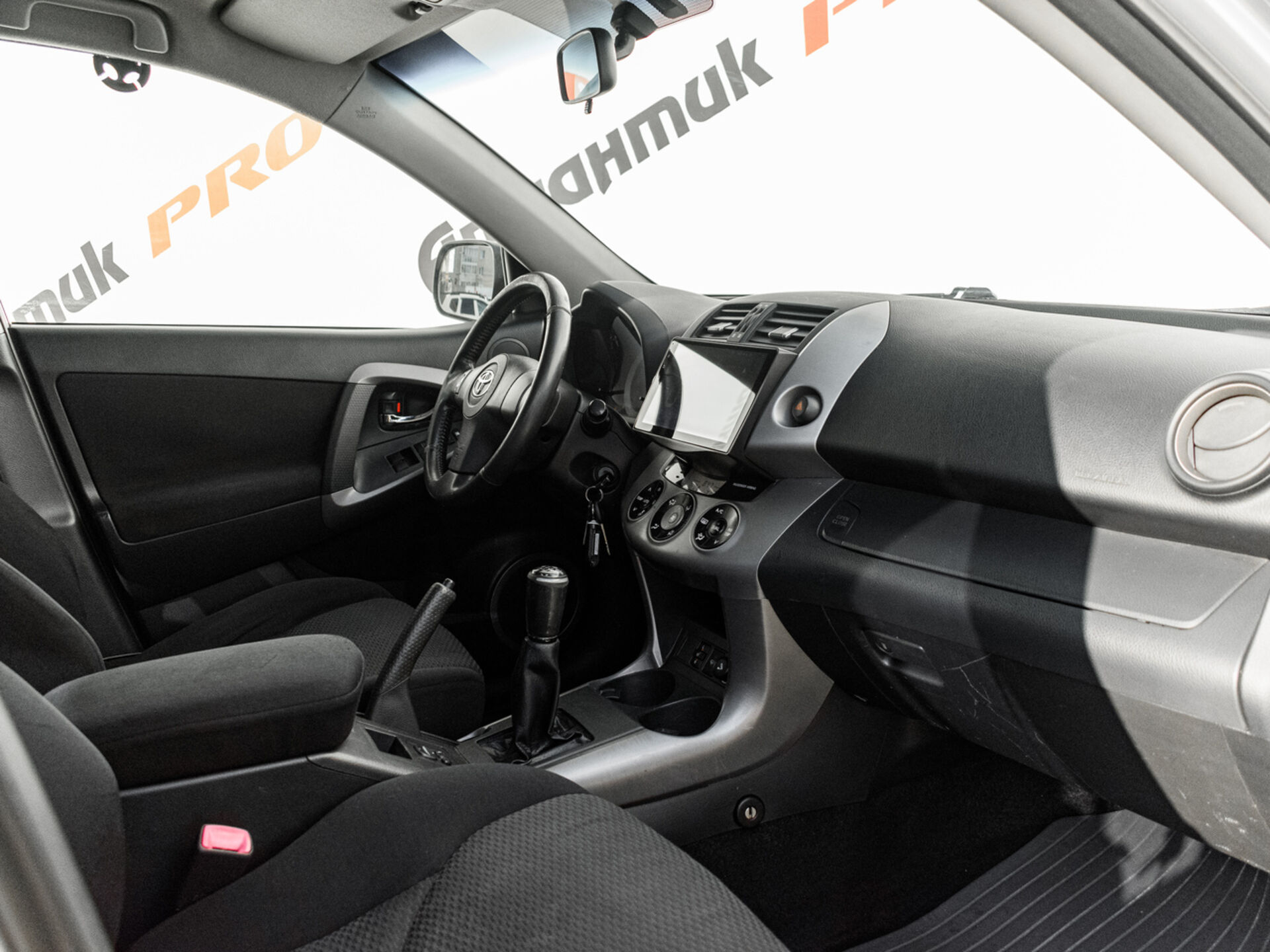 Купить Toyota RAV4 2.0 MT (152 л.с.) 4WD, 2006 в Екатеренбурге