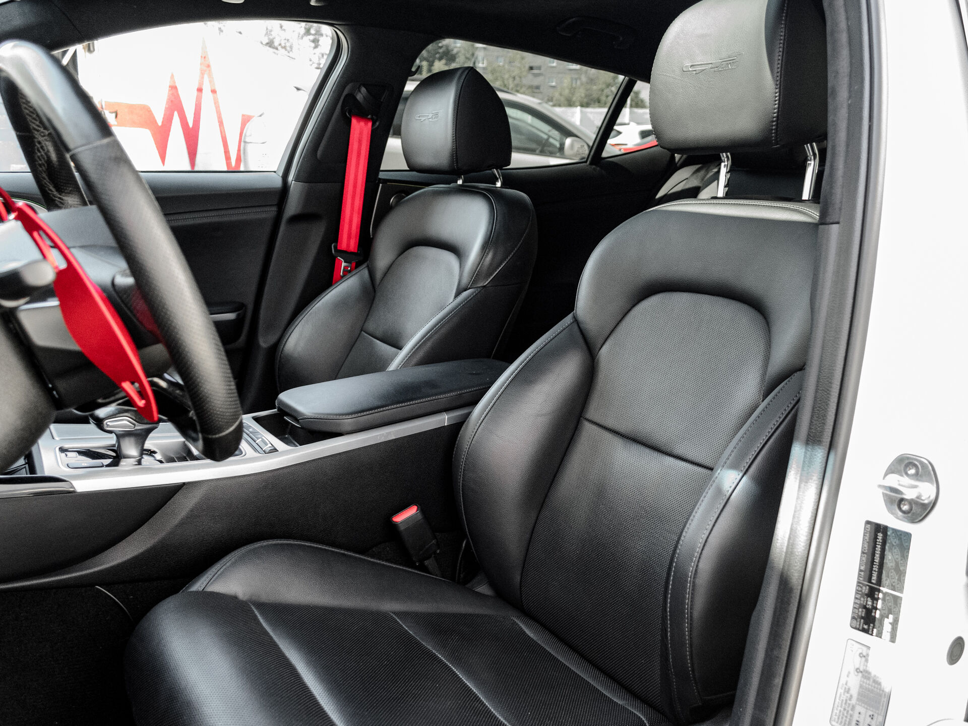 Купить Kia Stinger 2.0 AT (247 л.с.) 4WD, 2018 в Екатеренбурге