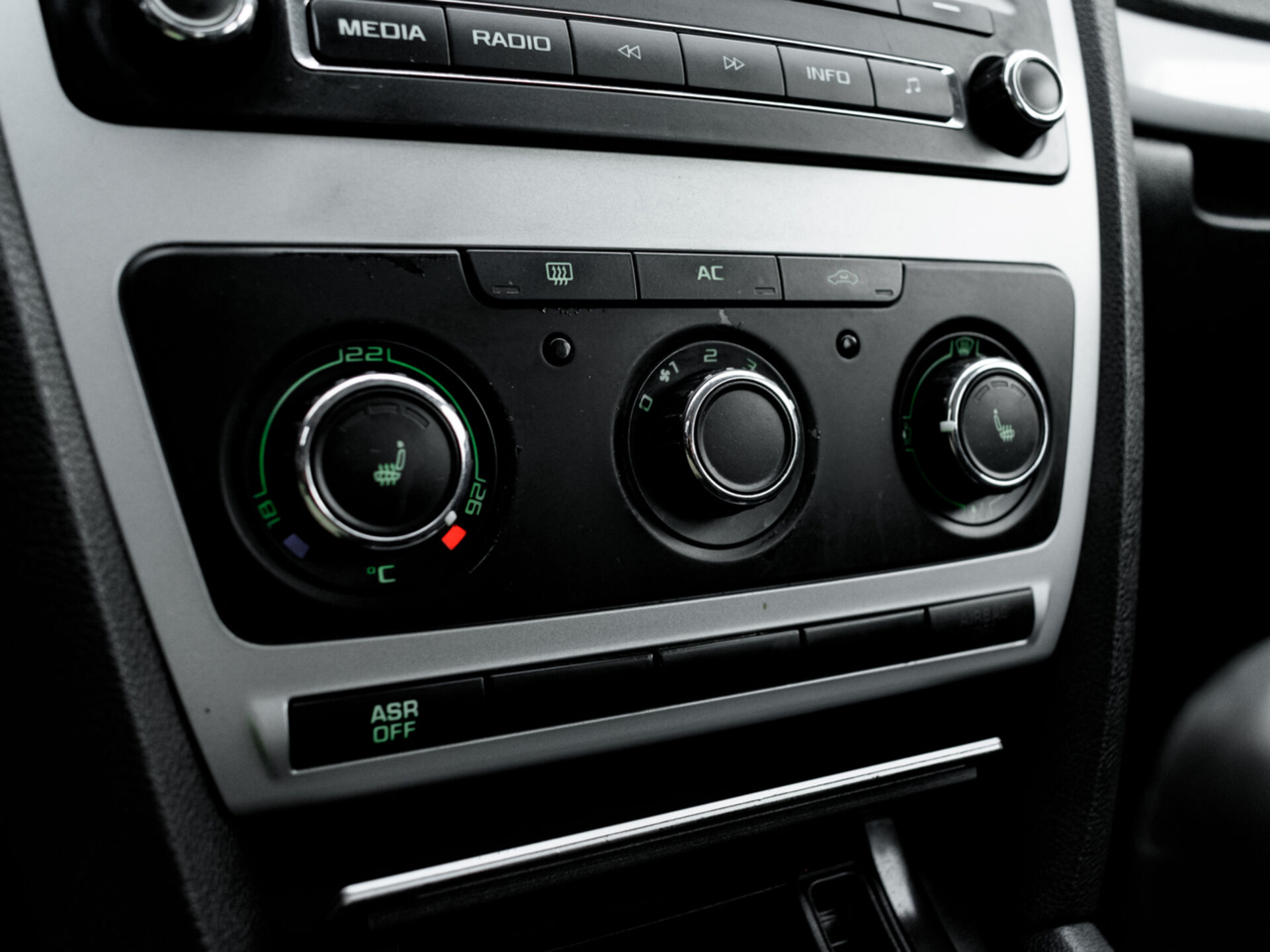 Купить Skoda Octavia 1.6 MT (102 л.с.), 2009 в Екатеренбурге