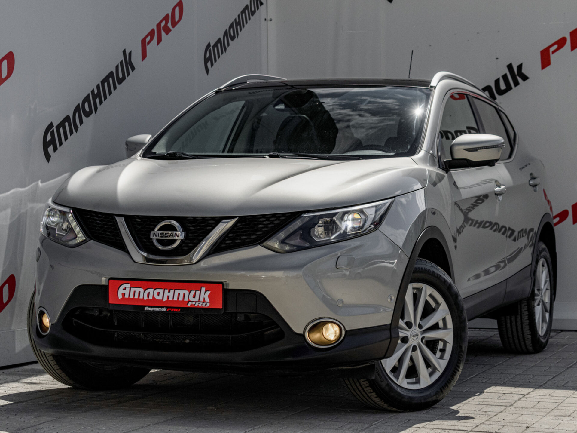 Купить Nissan Qashqai 2.0 CVT (144 л.с.), 2015 в Екатеренбурге