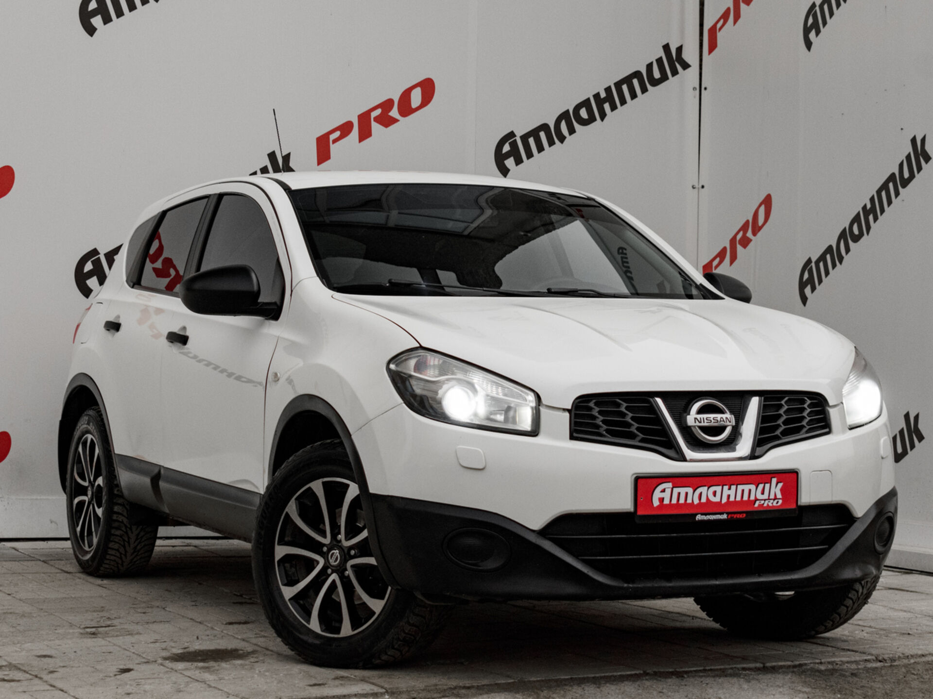 Купить Nissan Qashqai 2.0 MT (141 л.с.) 4WD, 2013 в Екатеренбурге