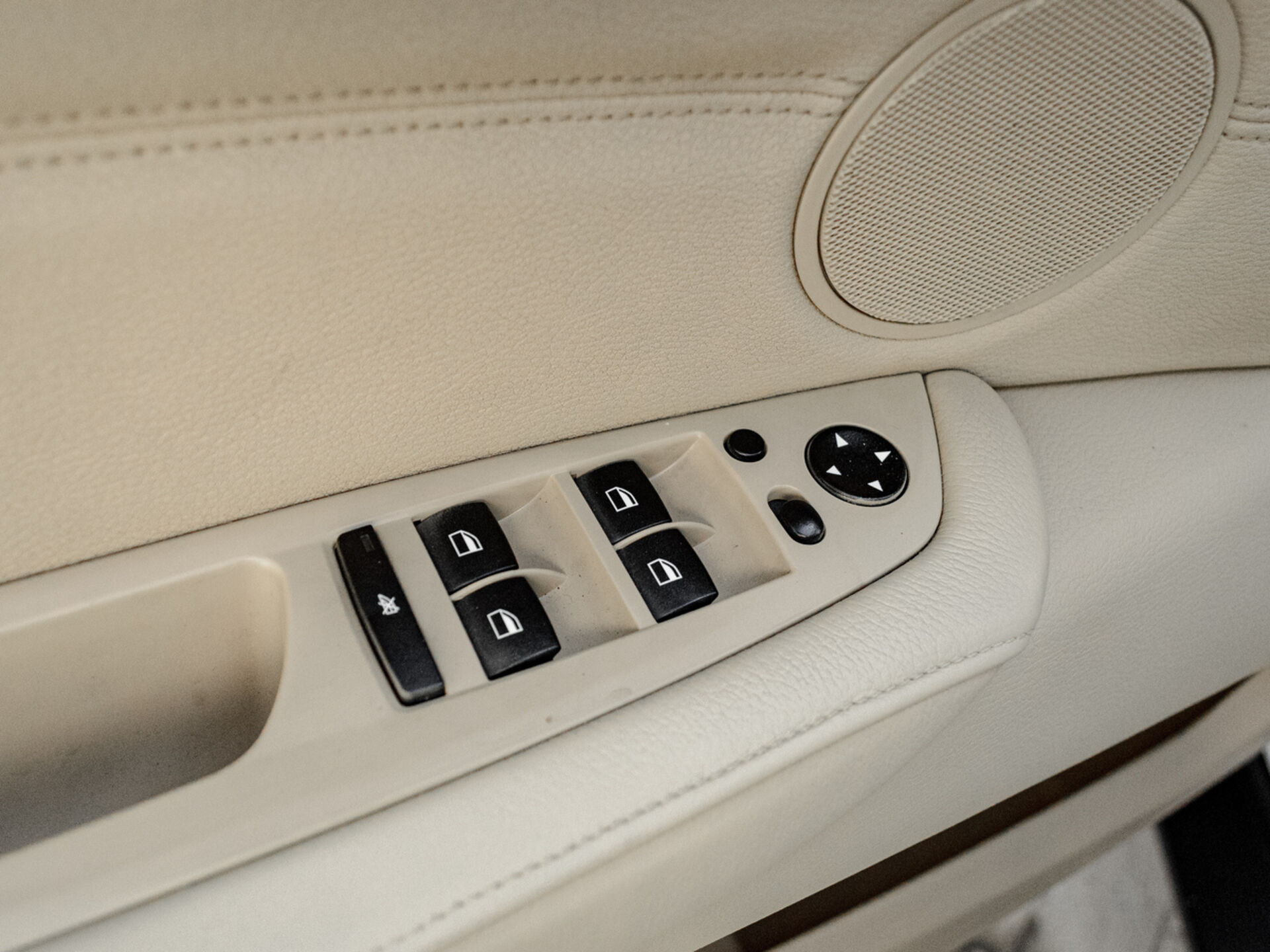 Купить BMW X5 30i 3.0 AT (264 л.с.) 4WD, 2009 в Екатеренбурге