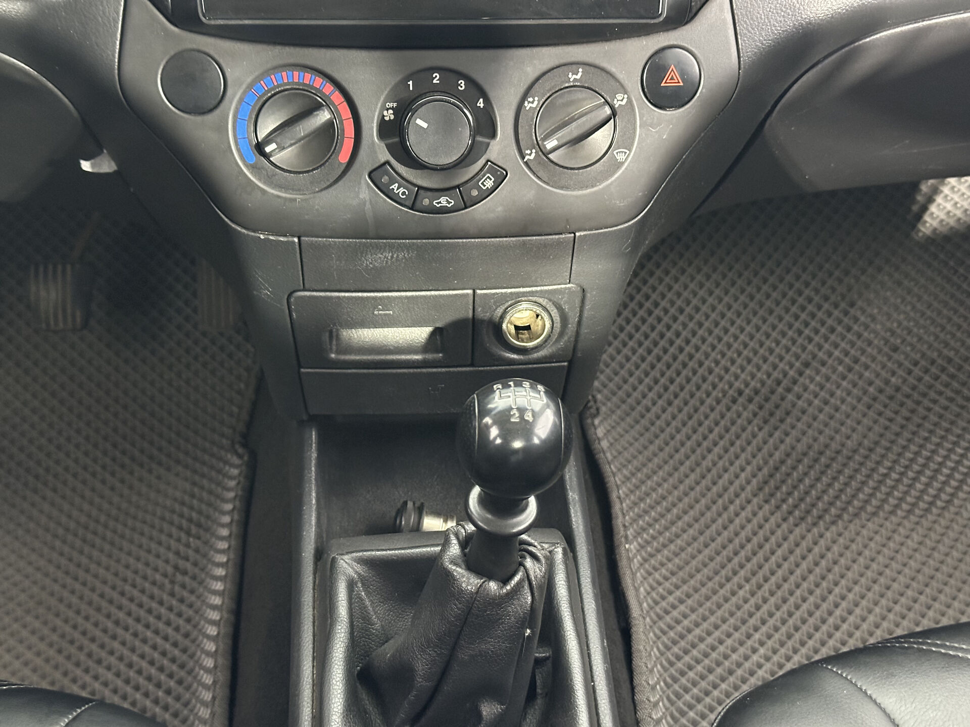 Chevrolet Aveo None 2010 г.в., 194 935 км.