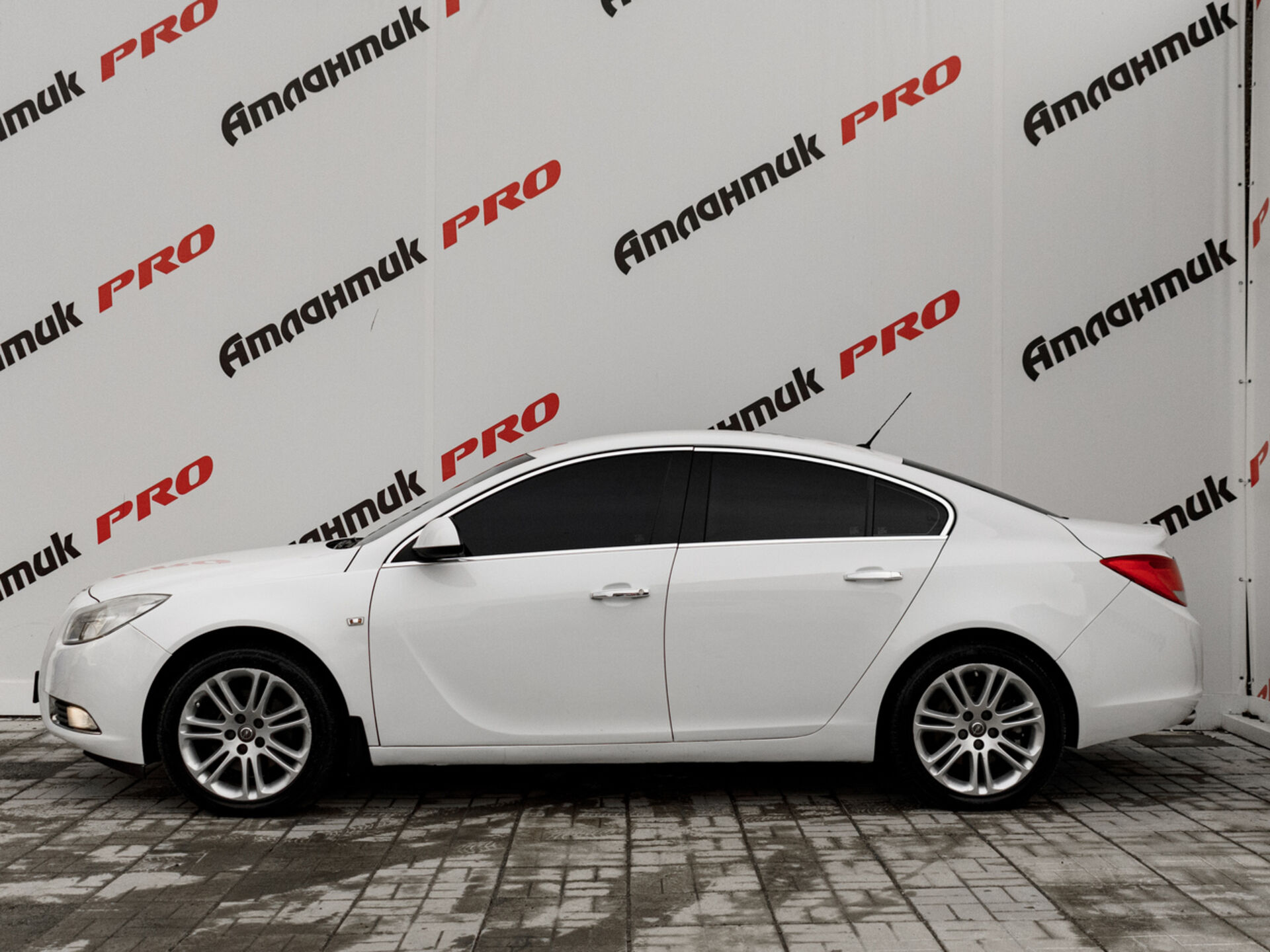 Купить Opel Insignia 2.0 AT (249 л.с.) 4WD, 2013 в Екатеренбурге