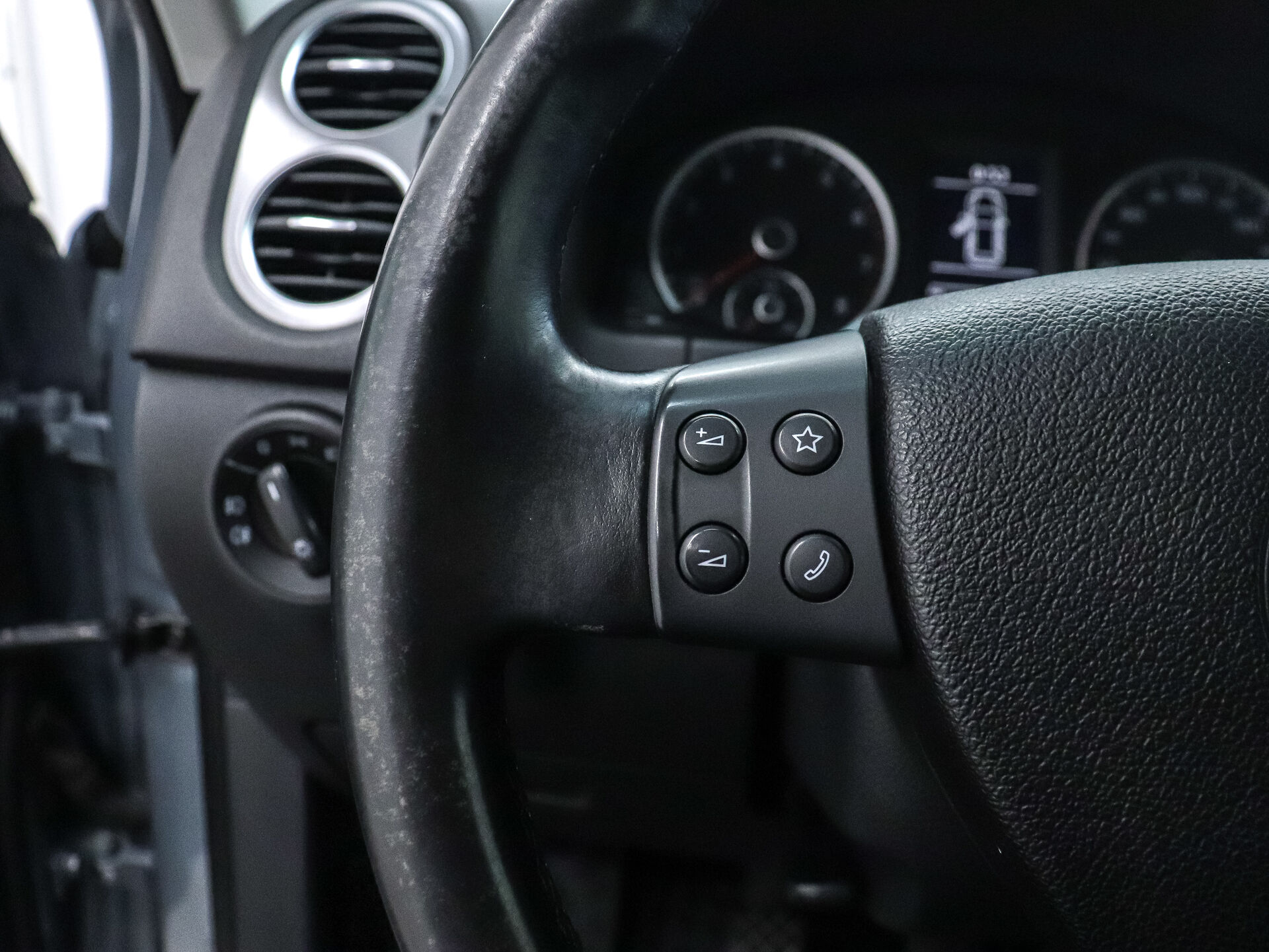 Volkswagen Tiguan 2009 11
