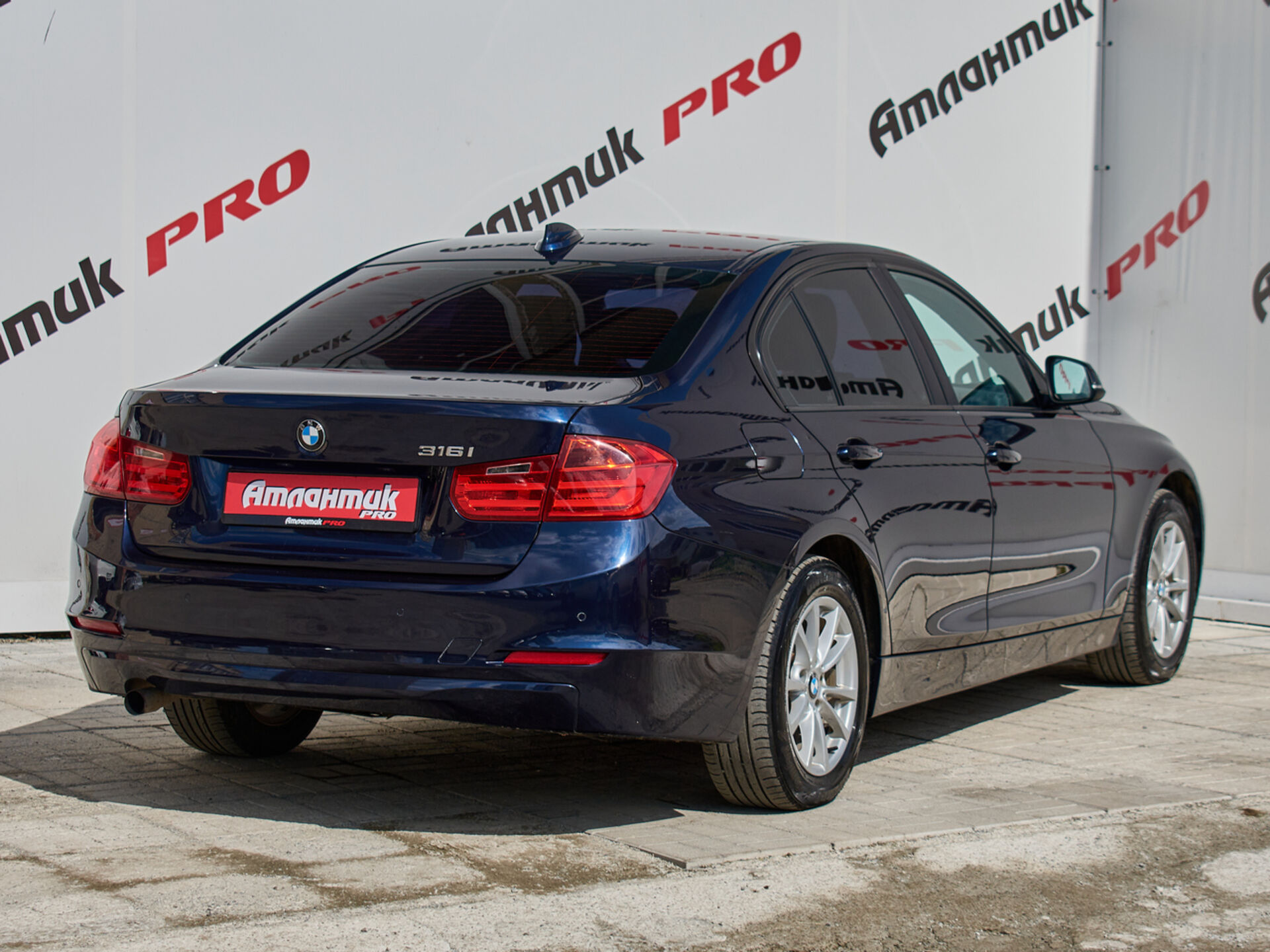Купить BMW 3 серии 316i 1.6 AT (136 л.с.), 2014 в Екатеренбурге