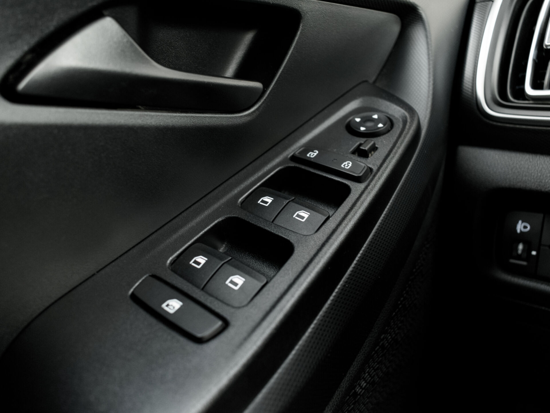 Купить Hyundai Creta 1.6 AT (123 л.с.), 2021 в Екатеренбурге