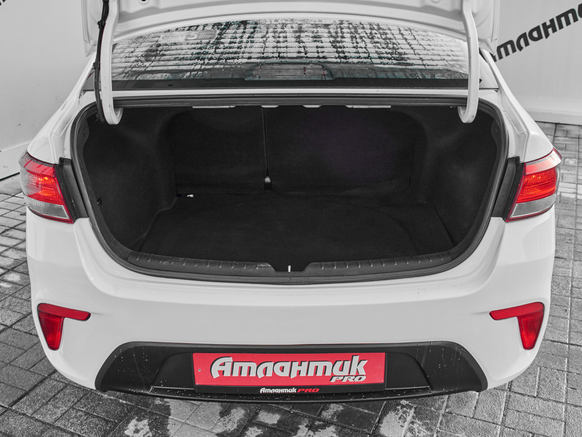 Купить Kia Rio 1.6 AT (123 л.с.), 2018 в Екатеренбурге