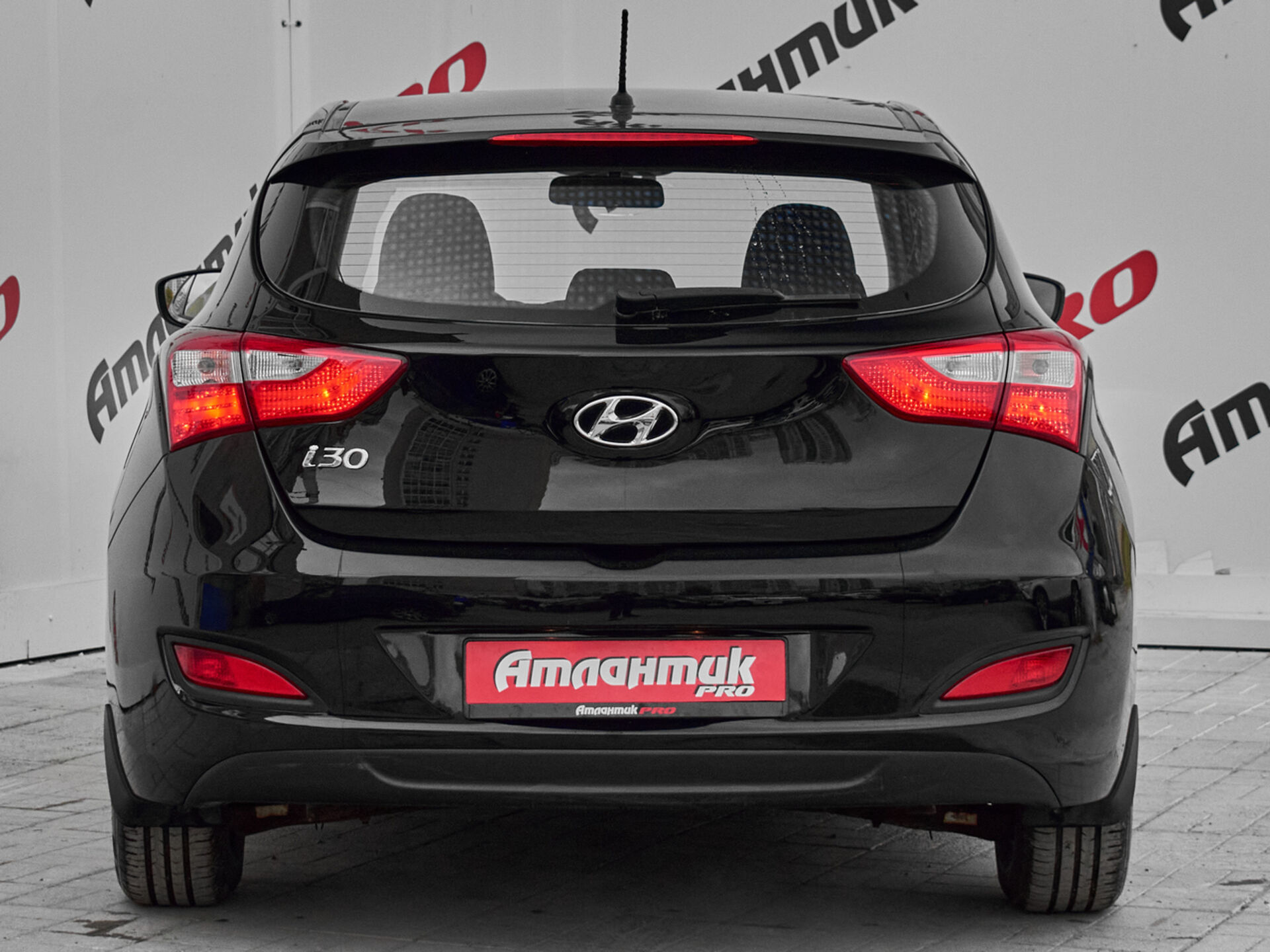 Купить Hyundai i30 1.4 MT (100 л.с.), 2013 в Екатеренбурге