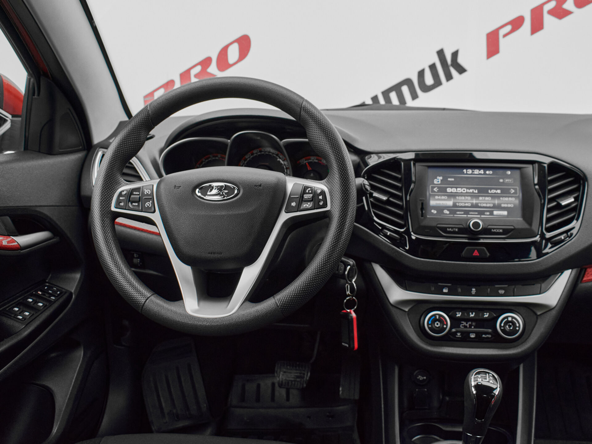 Купить Lada (ВАЗ) Vesta SW 1.8 AMT (122 л.с.), 2018 в Екатеренбурге