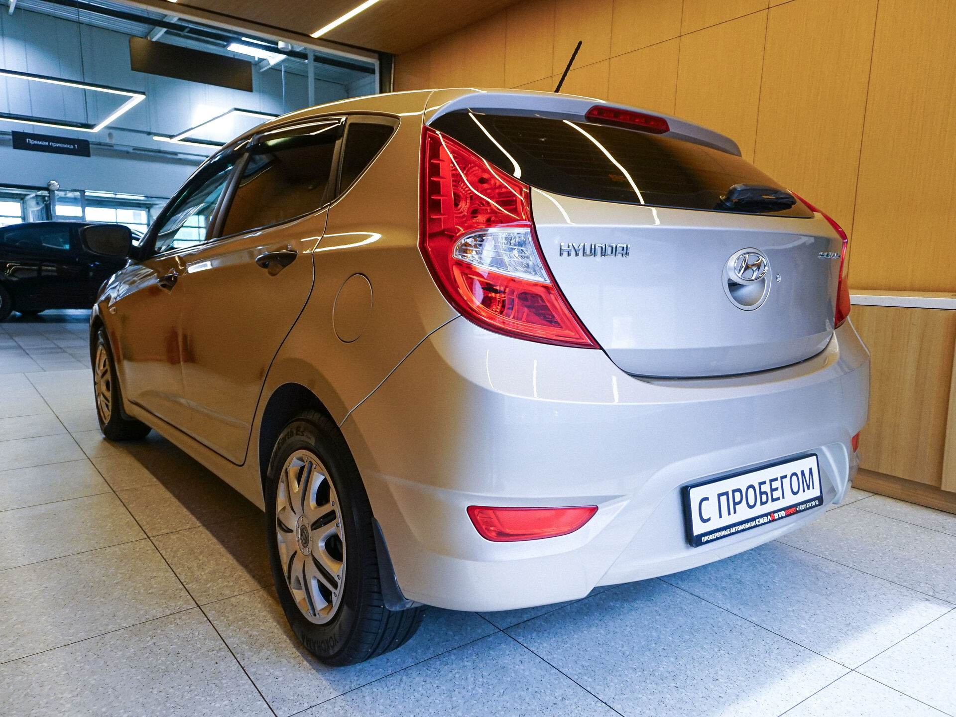 Hyundai Solaris 2012 6