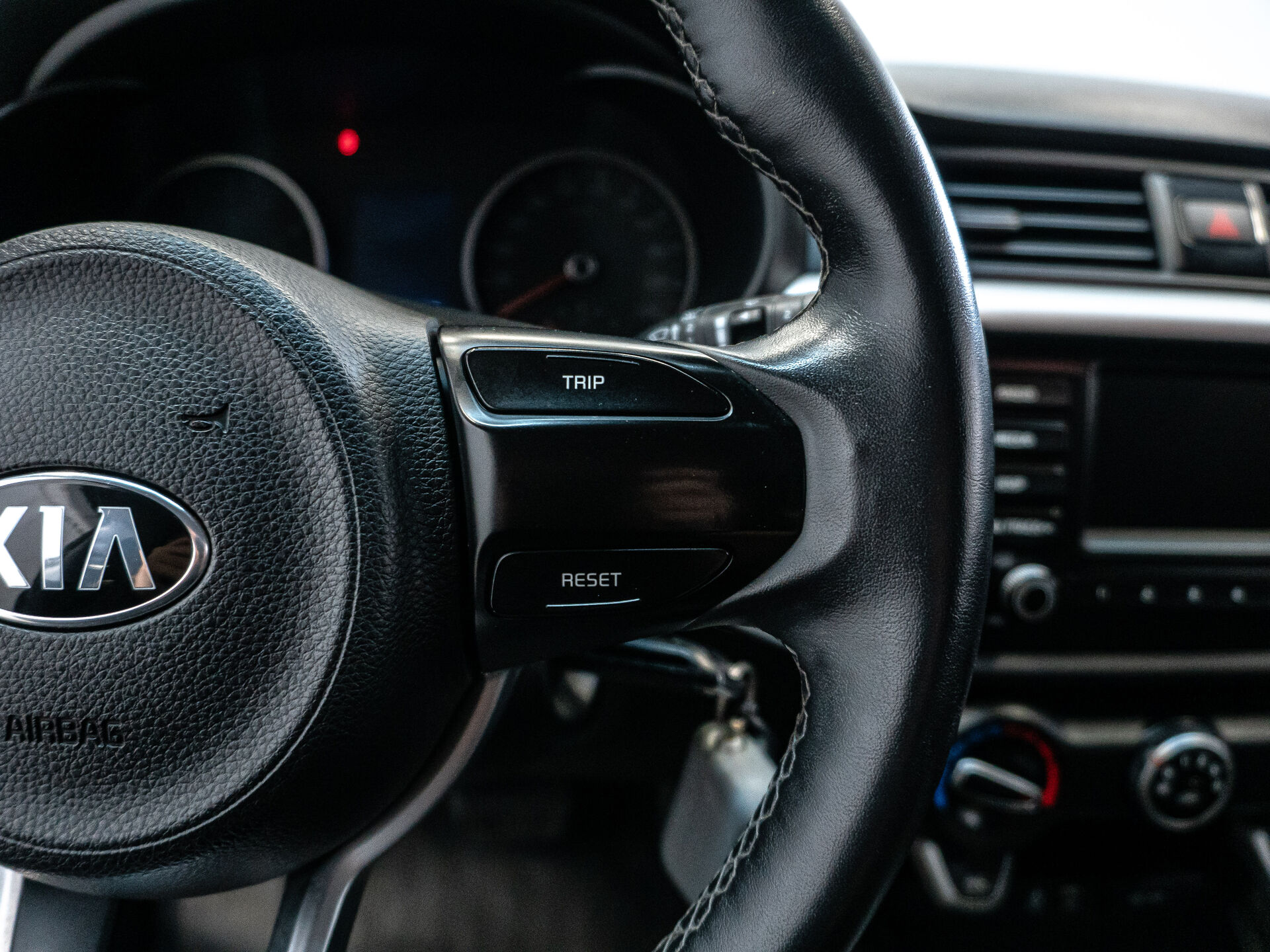 Kia Rio 2020 12