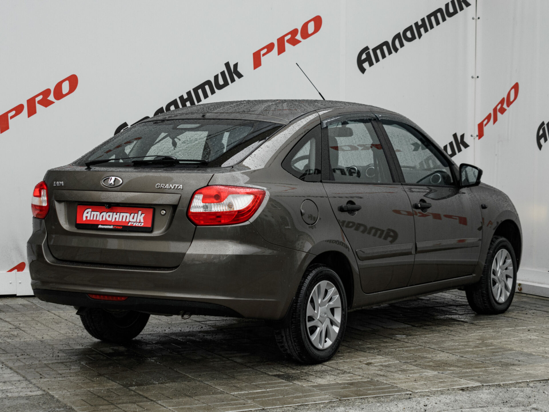 Купить Lada (ВАЗ) Granta 1.6 MT (106 л.с.), 2018 в Екатеренбурге