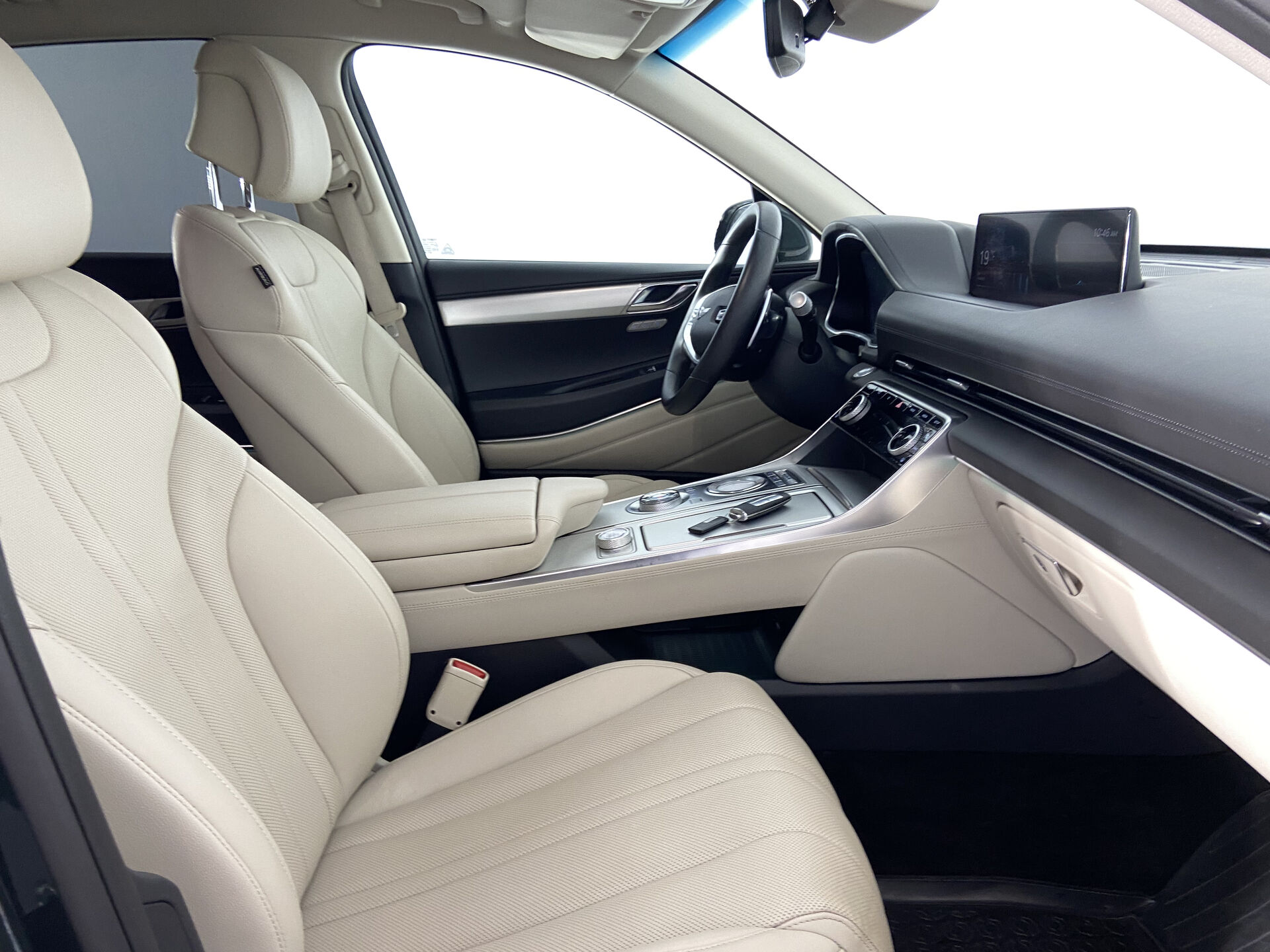 Genesis GV80 Premium + Comfort + Третий ряд сидений 2021 г.в., 54 571 км.