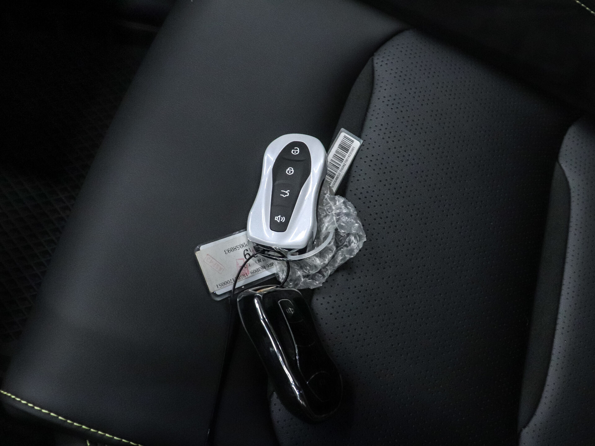 Geely Tugella 2023 25