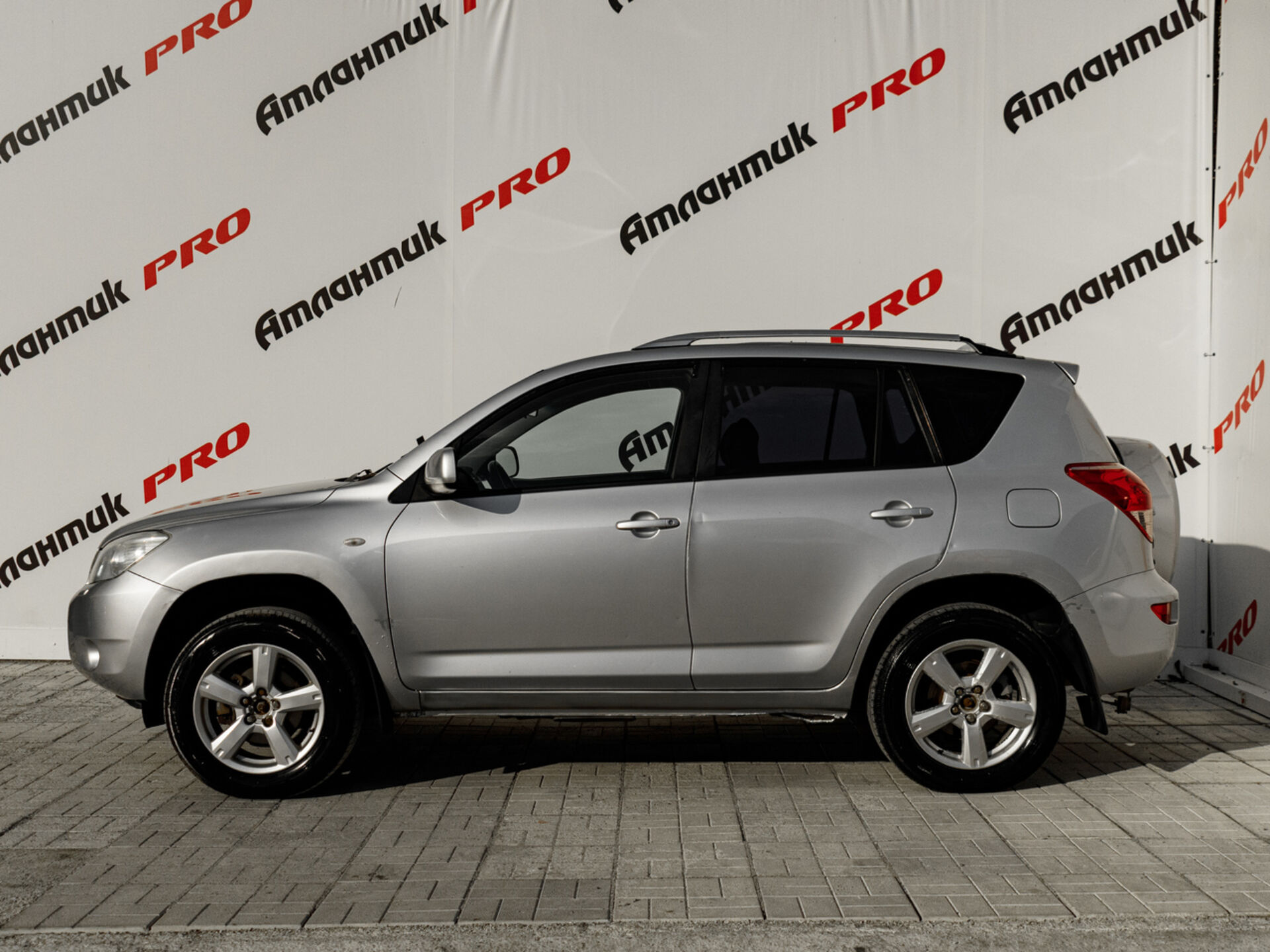 Купить Toyota RAV4 2.0 MT (152 л.с.) 4WD, 2006 в Екатеренбурге