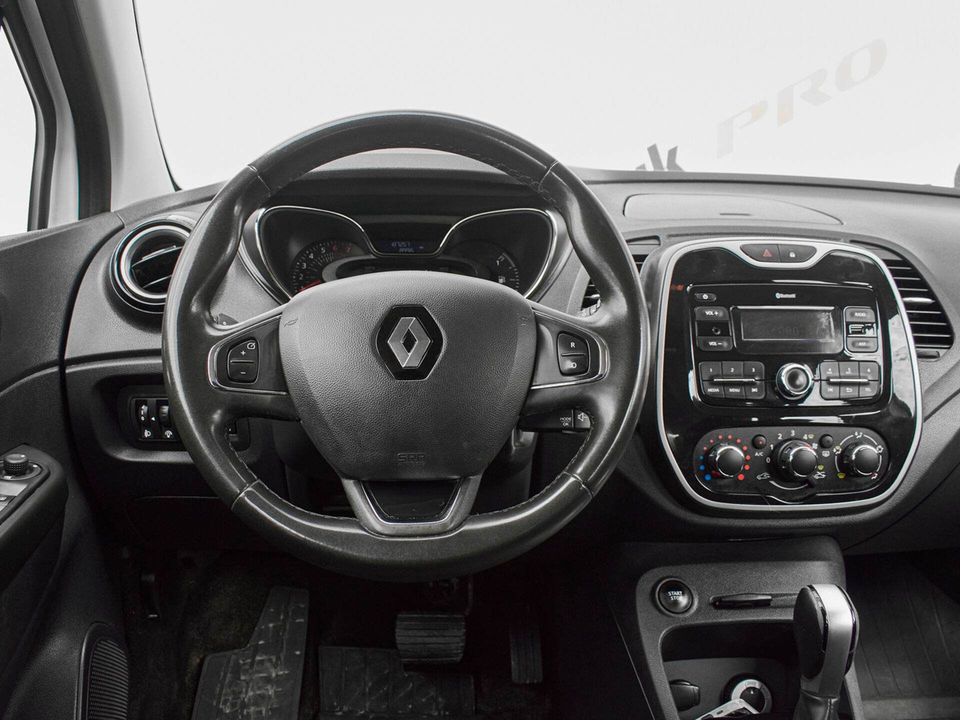 Купить Renault Kaptur 2.0 AT (143 л.с.) 4WD, 2018 в Екатеренбурге