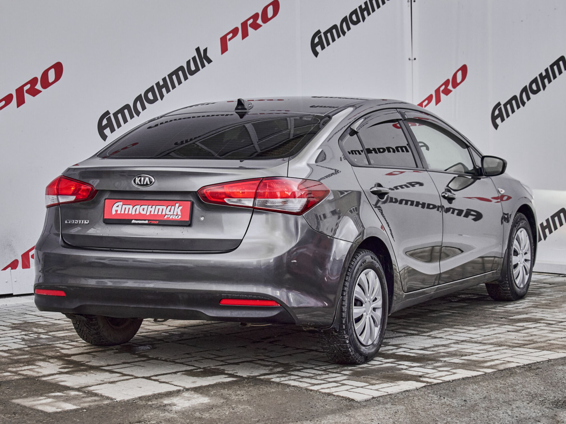 Купить Kia Cerato 1.6 AT (130 л.с.), 2017 в Екатеренбурге