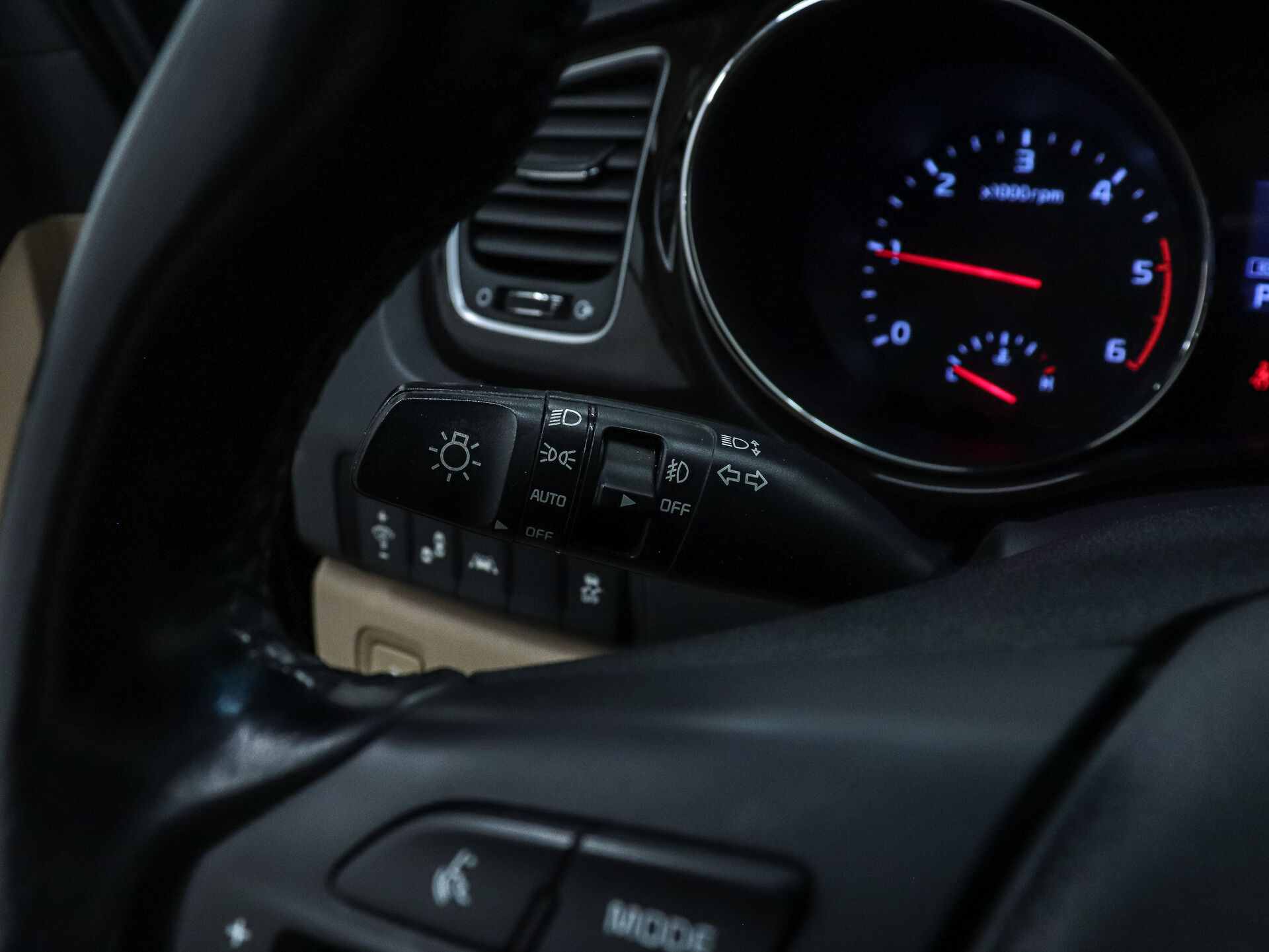 Kia Carnival 2019 12