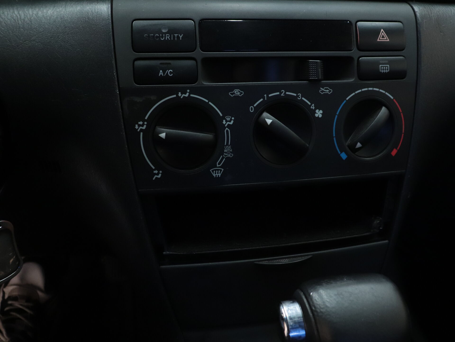 Toyota Corolla 2002 13