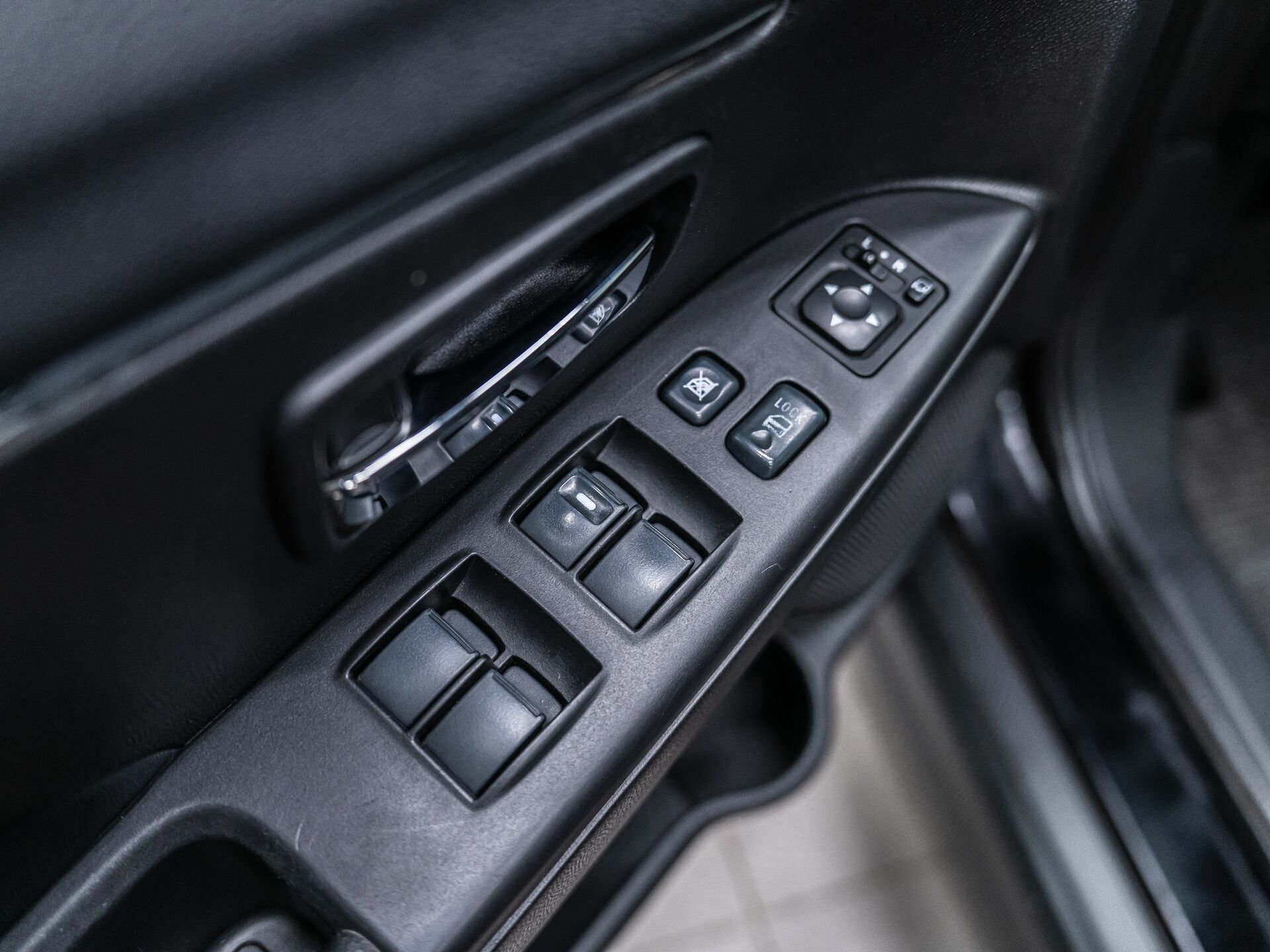 Mitsubishi ASX 2013 8