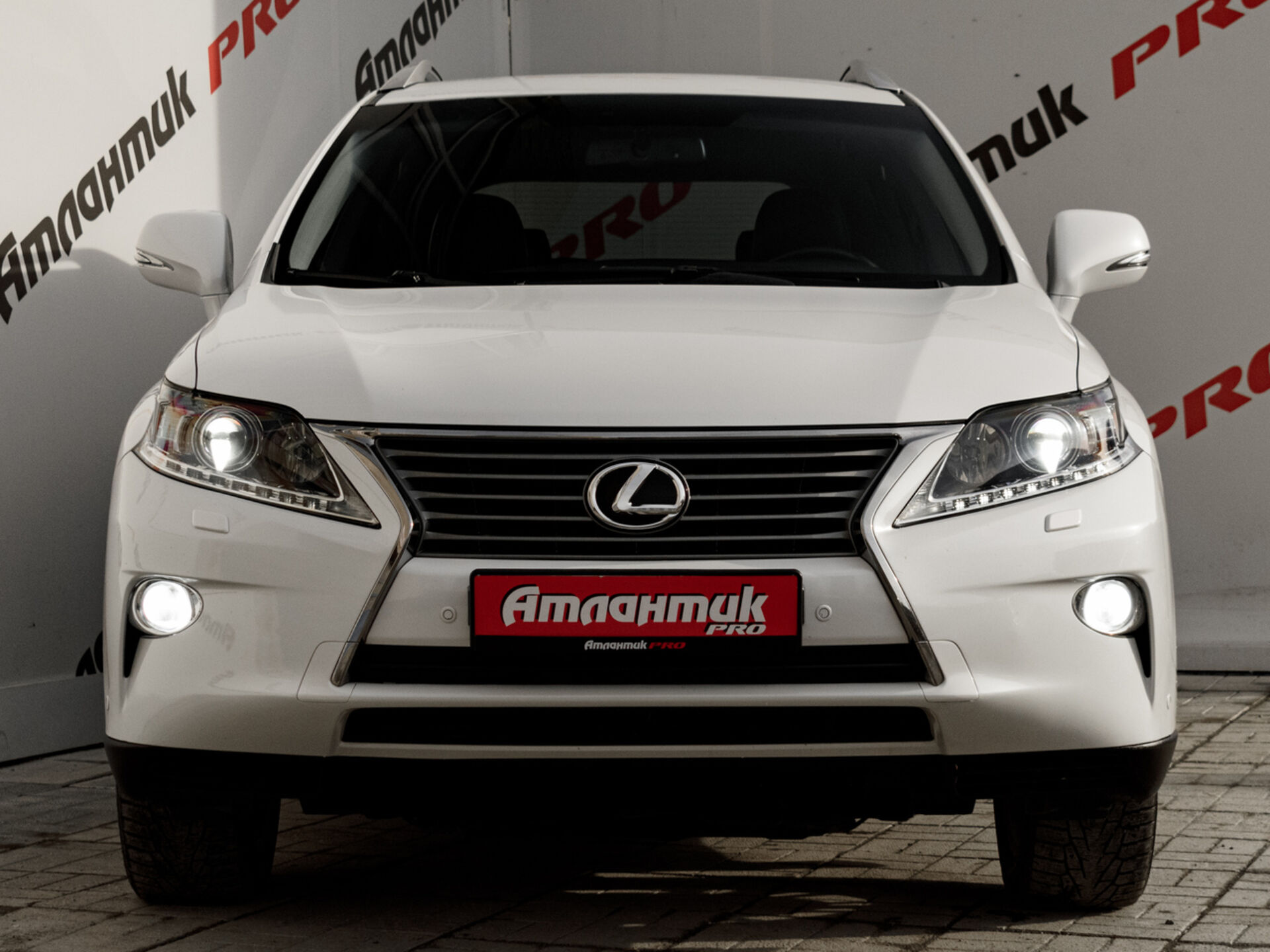 Купить Lexus RX 270 2.7 AT (188 л.с.), 2013 в Екатеренбурге