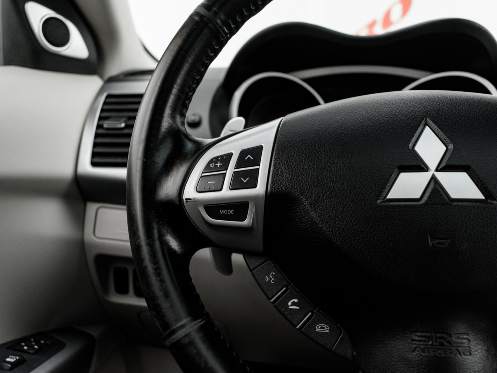 Купить Mitsubishi Outlander 3.0 AT (220 л.с.) 4WD, 2008 в Екатеренбурге