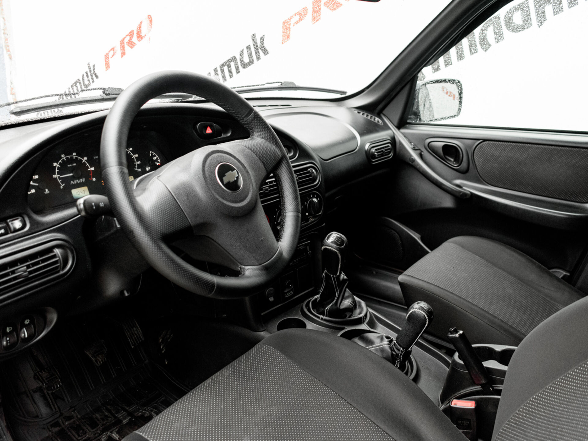 Купить Chevrolet Niva 1.7 MT (80 л.с.) 4WD, 2018 в Екатеренбурге