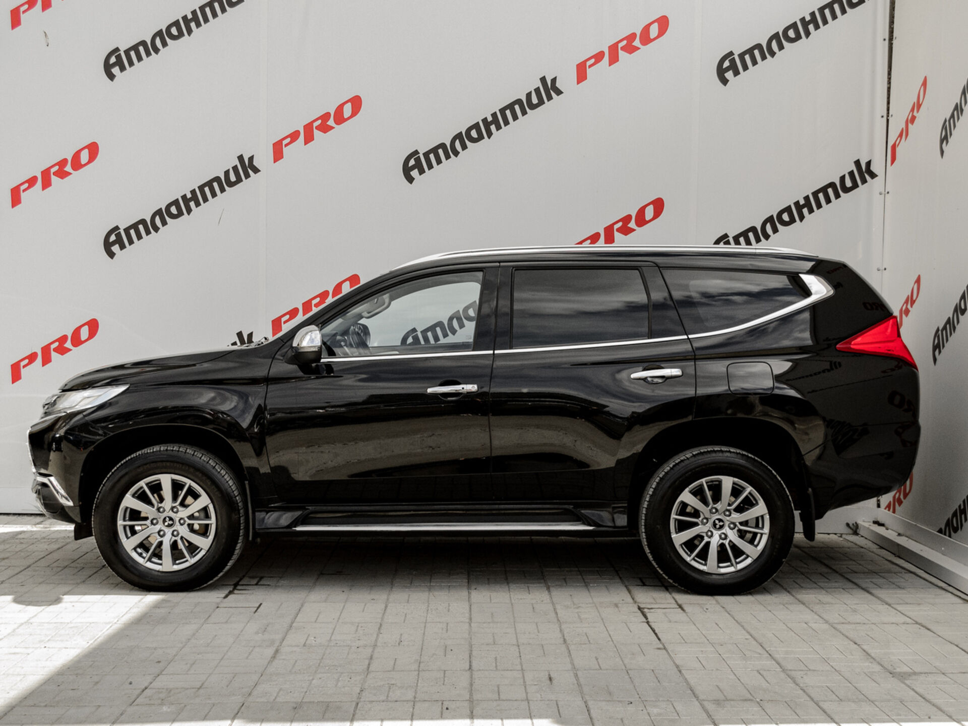 Купить Mitsubishi Pajero Sport 2.4d AT (181 л.с.) 4WD, 2018 в Екатеренбурге