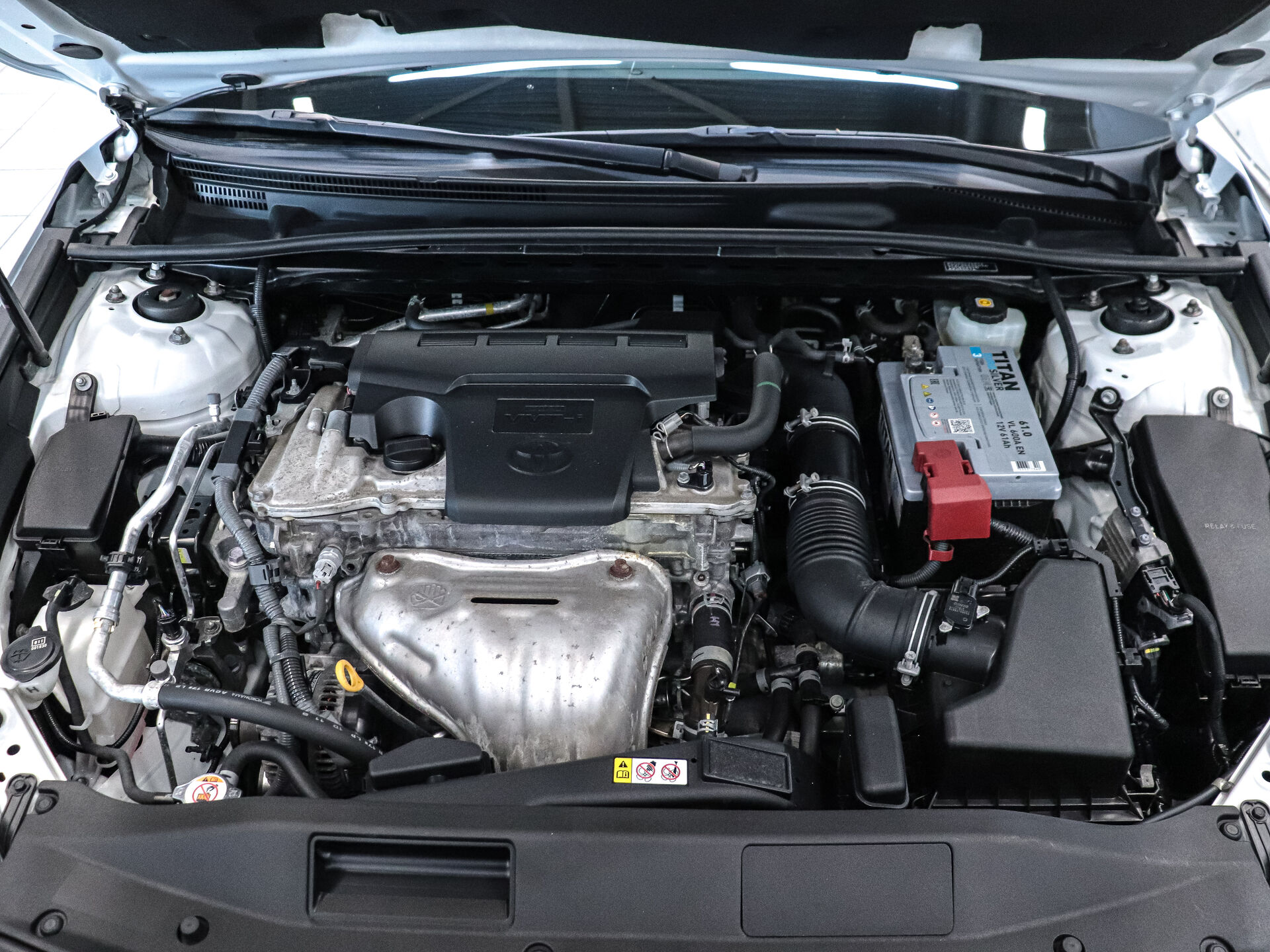 Toyota Camry 2020 24