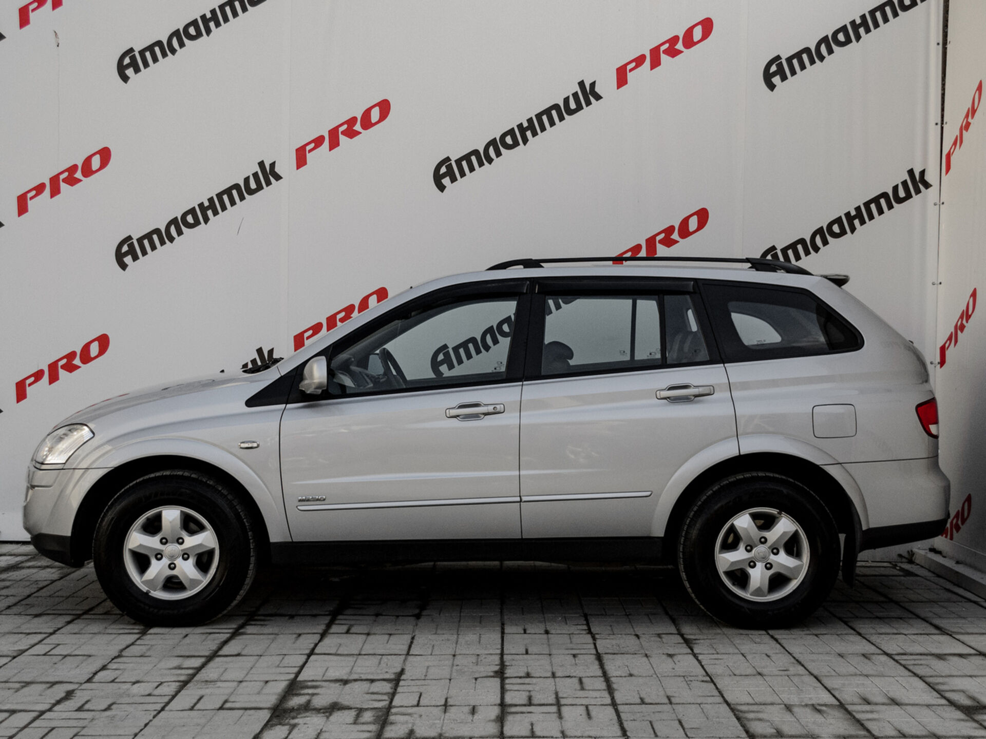Купить SsangYong Kyron 6-speed 2.3 AT (150 л.с.) 4WD, 2014 в Екатеренбурге