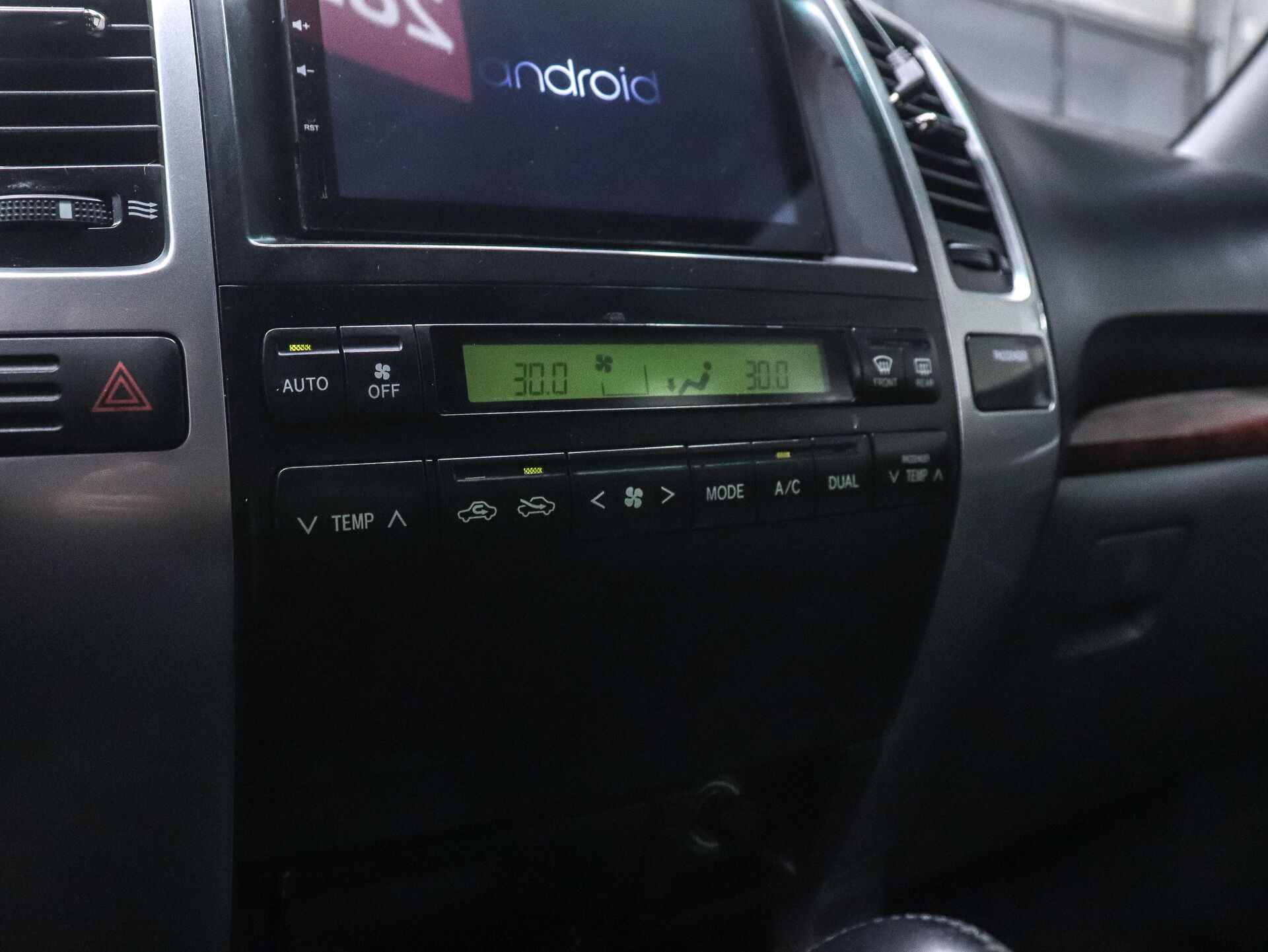 Toyota Land Cruiser Prado 2006 16