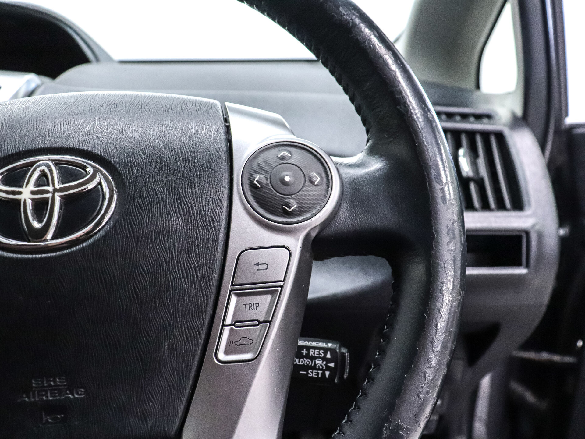 Toyota Prius Alpha 2018 11